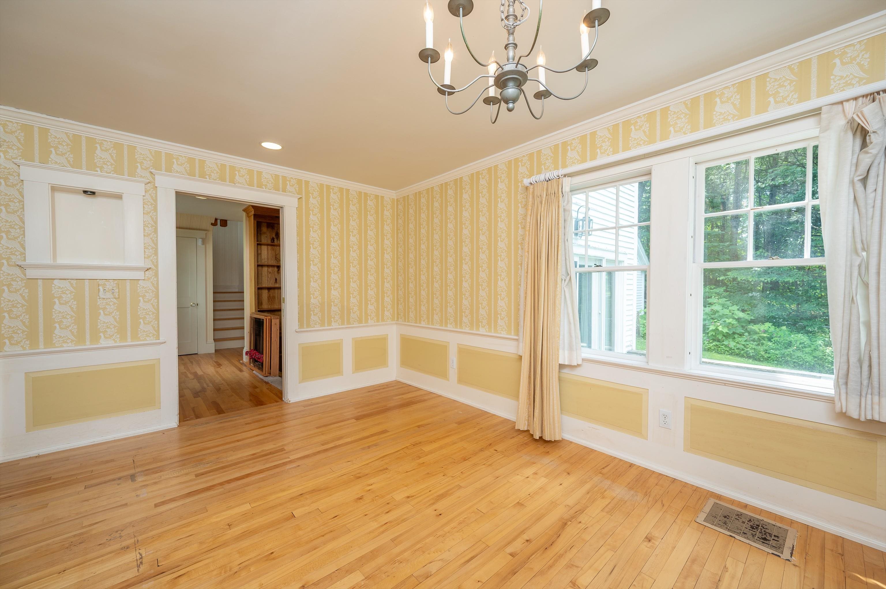 598 East Woodstock Road Property Photo 12