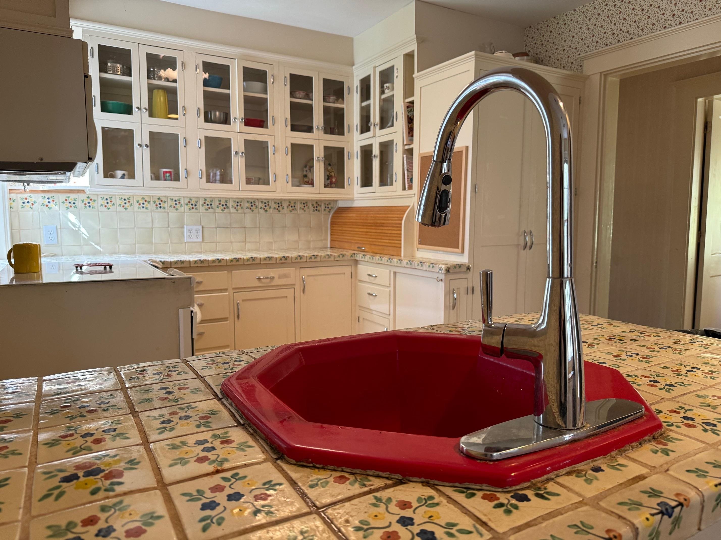 598 East Woodstock Road Property Photo 17