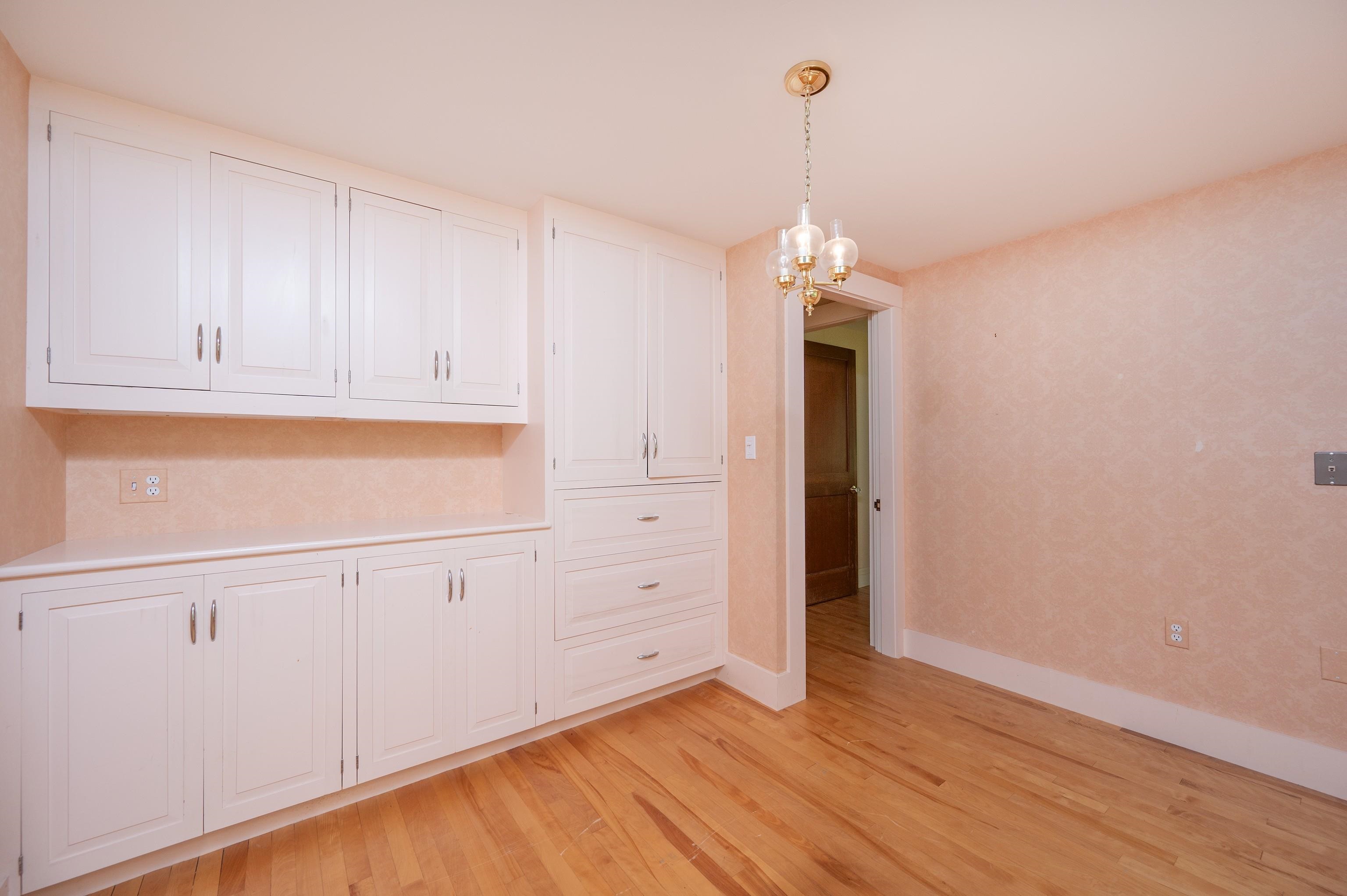 598 East Woodstock Road Property Photo 23