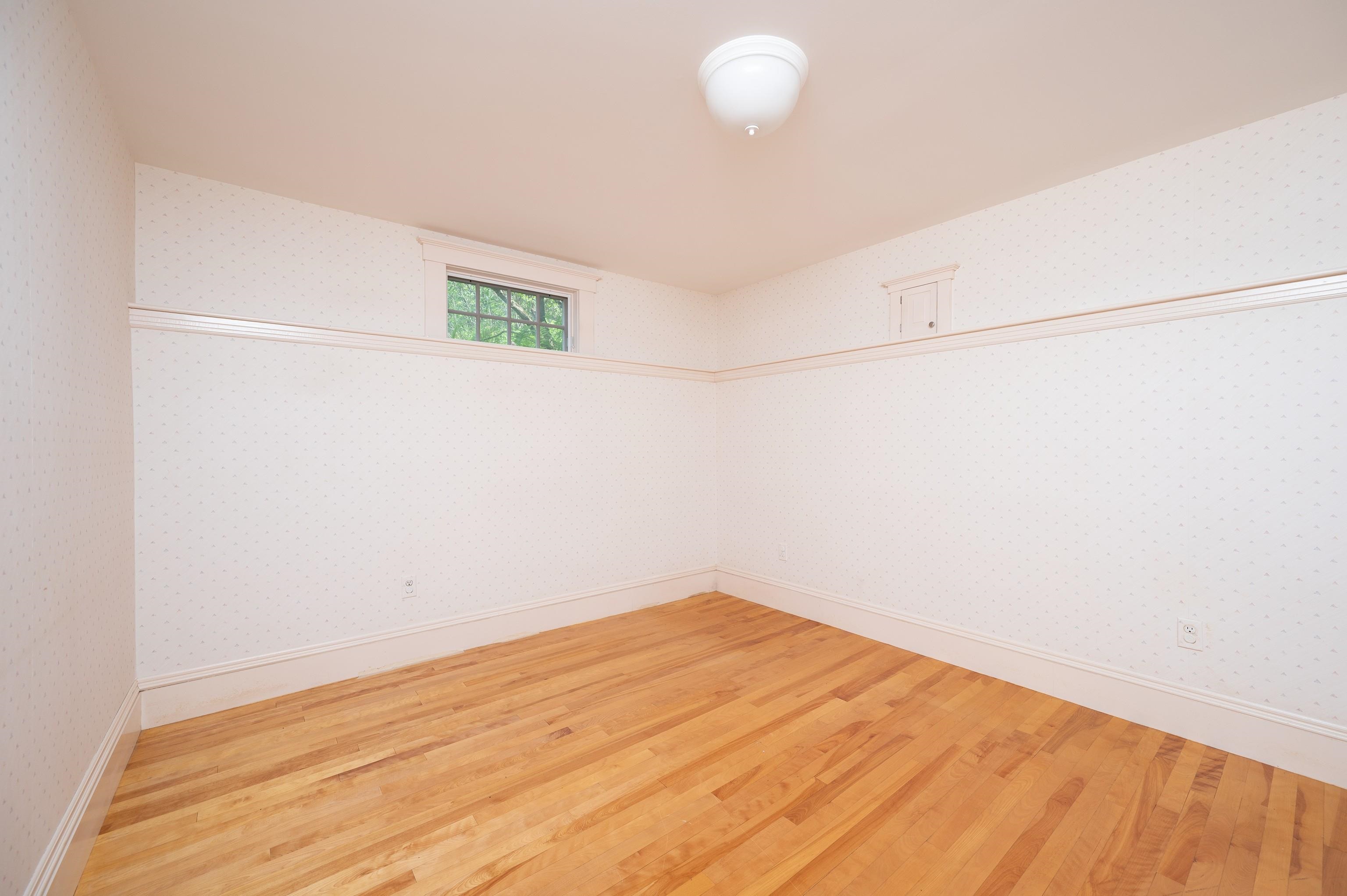 598 East Woodstock Road Property Photo 24