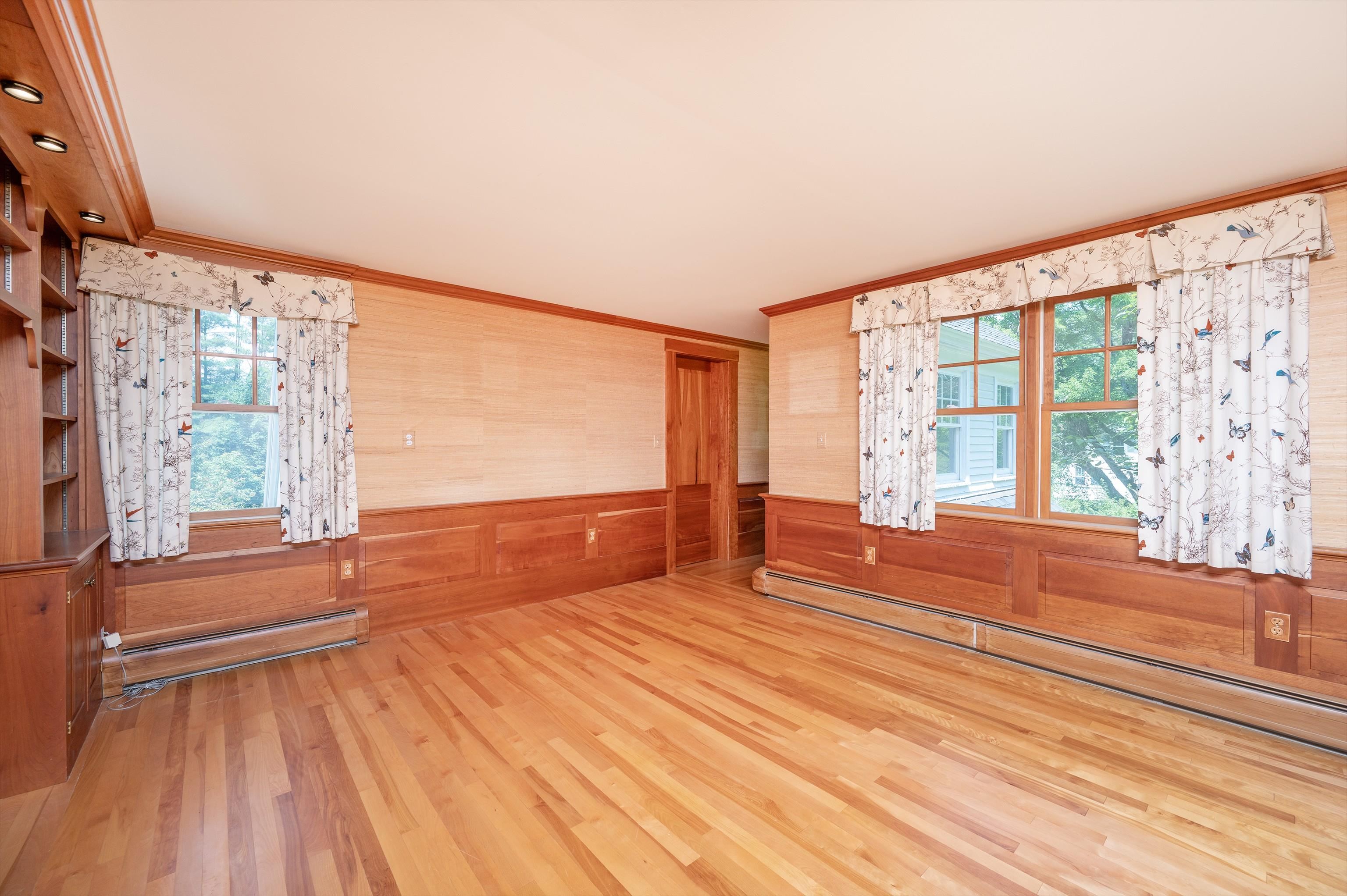 598 East Woodstock Road Property Photo 32