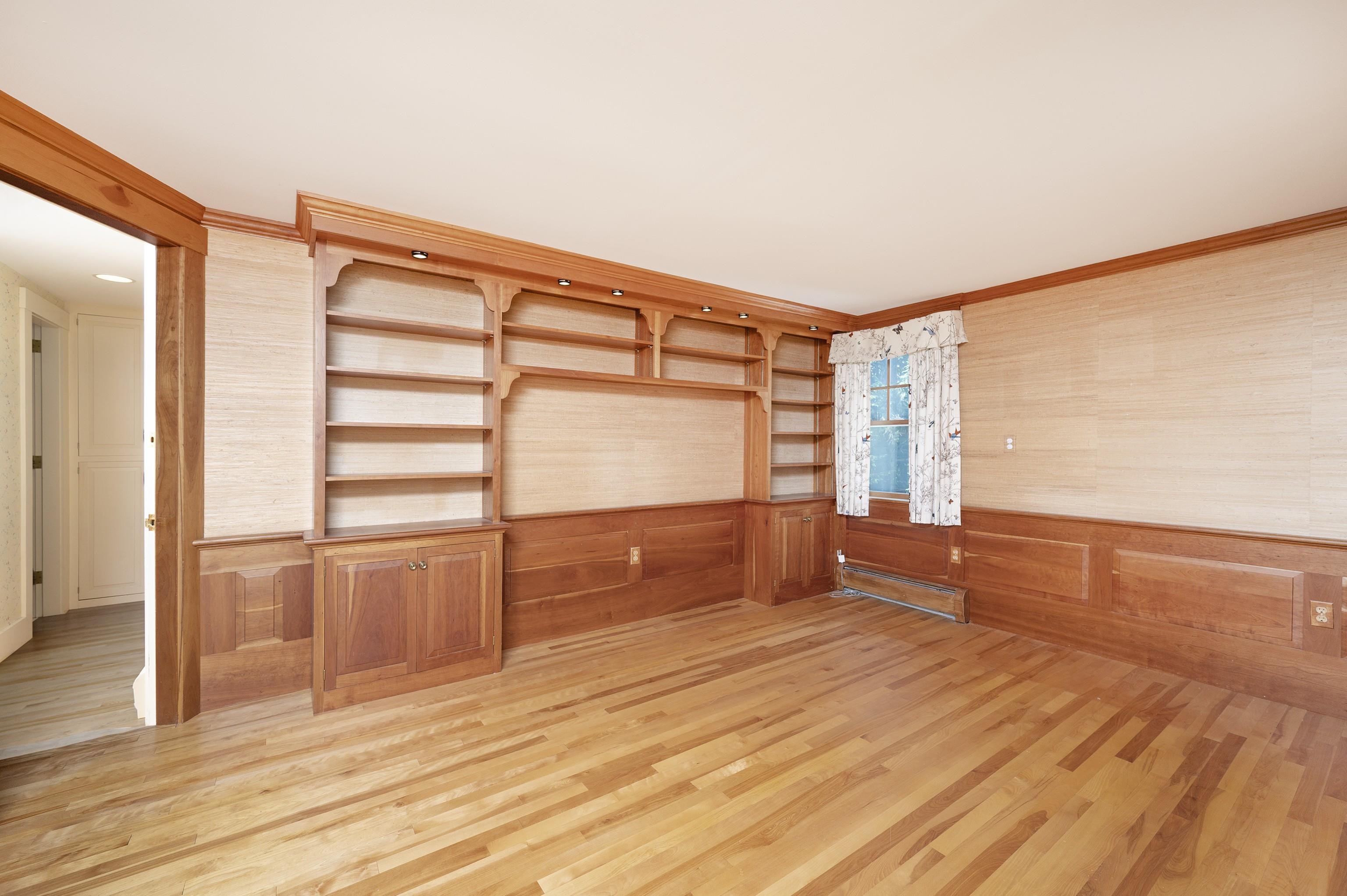 598 East Woodstock Road Property Photo 33