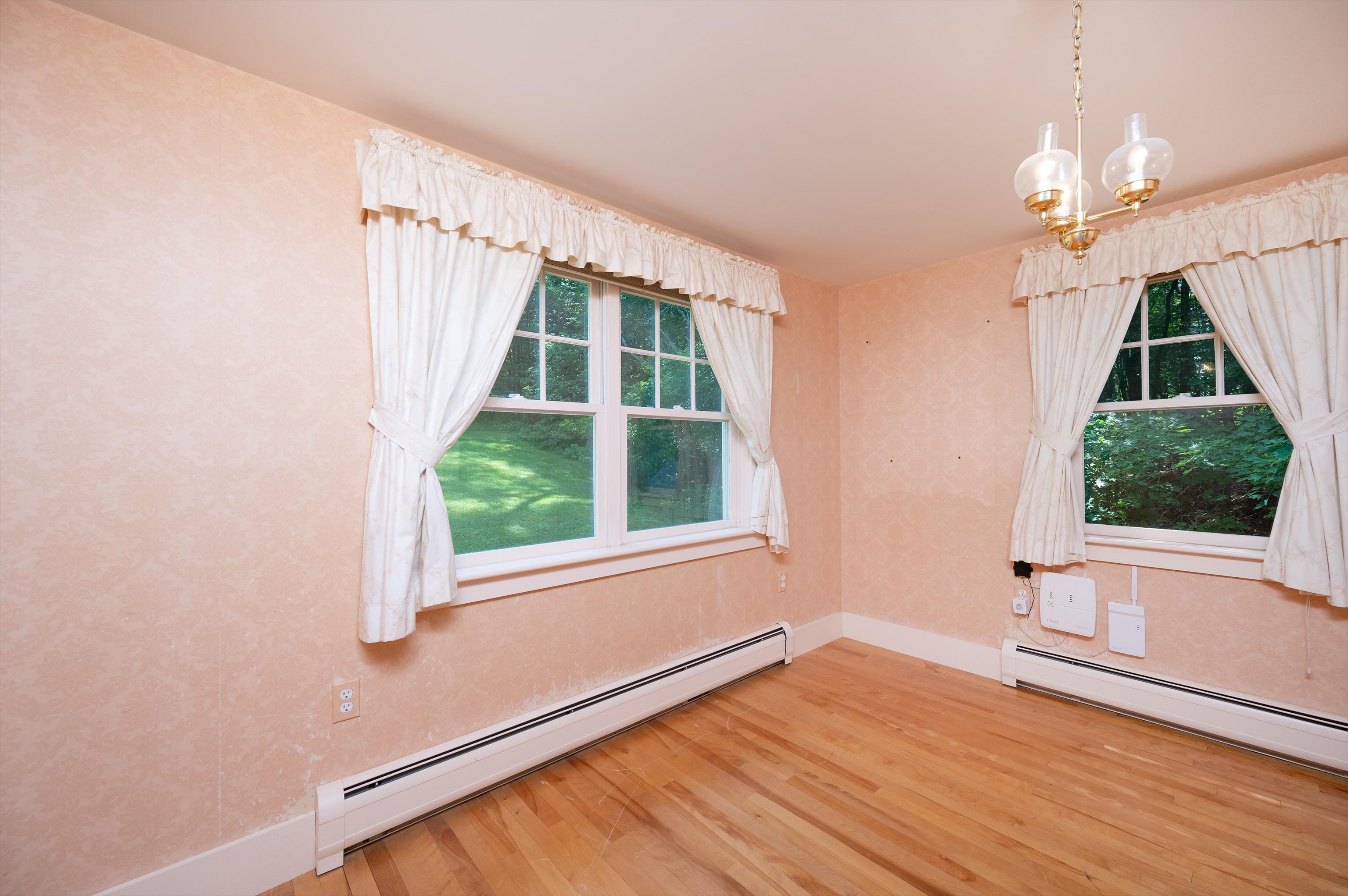 598 East Woodstock Road Property Photo 38