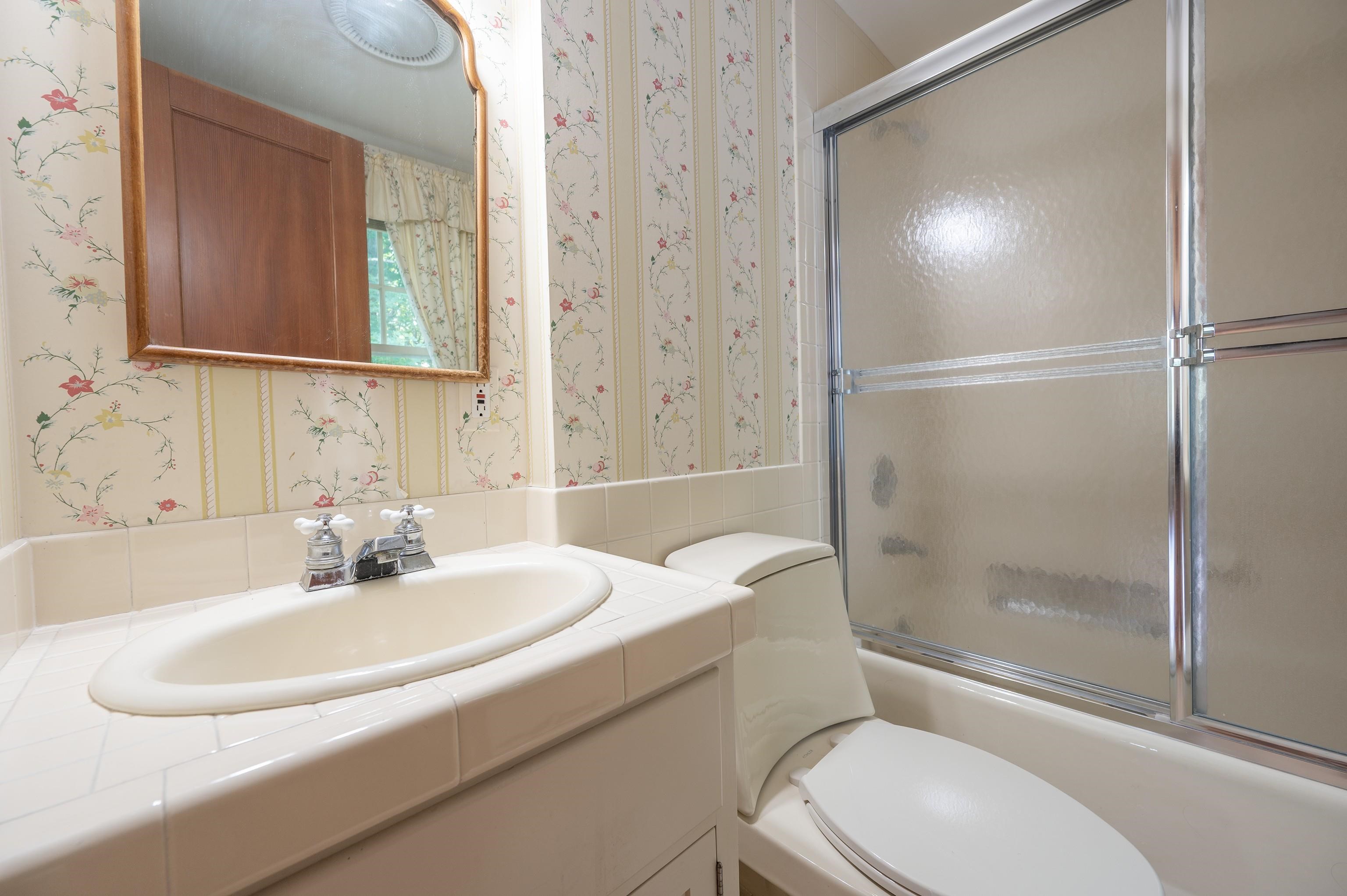 598 East Woodstock Road Property Photo 39