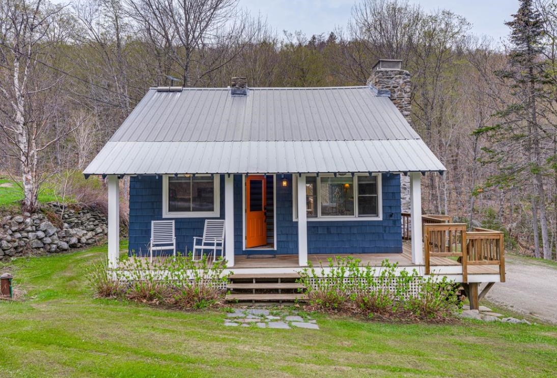 749 Route 100 Property Photo 1