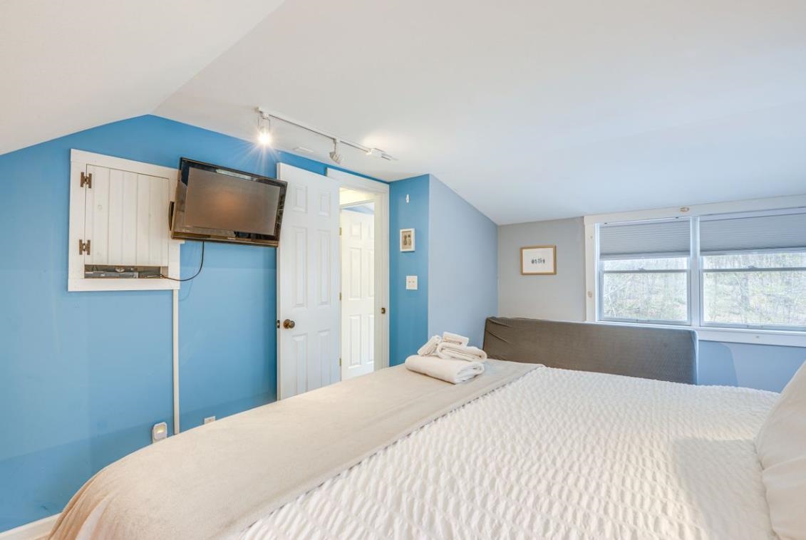 749 Route 100 Property Photo 16