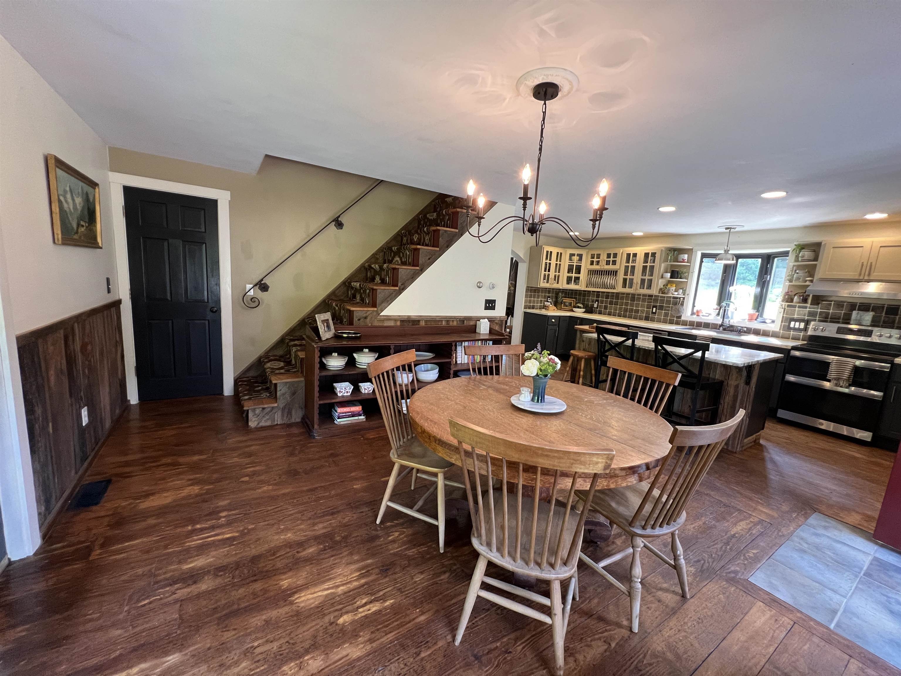 168 Howard Road Property Photo 6
