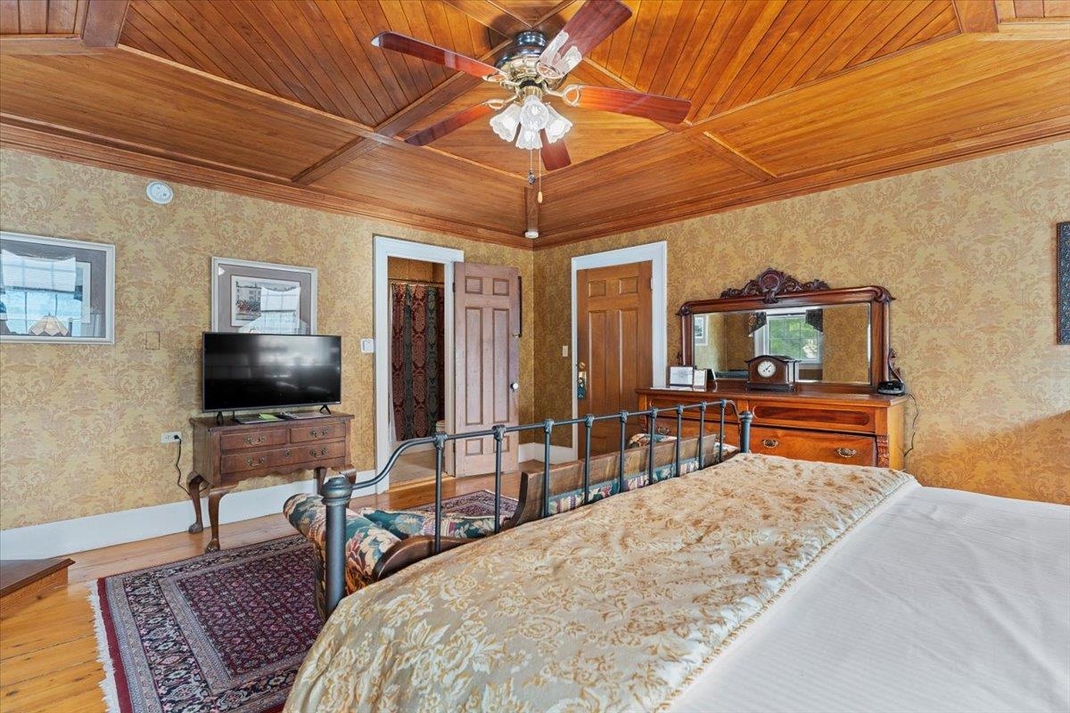 3888-3904 Vt Route 7a Property Photo 26