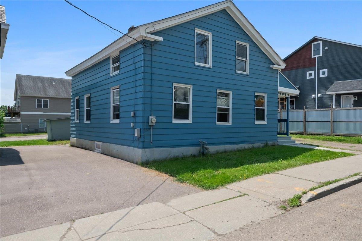 10 Lafountain Street Property Photo 4