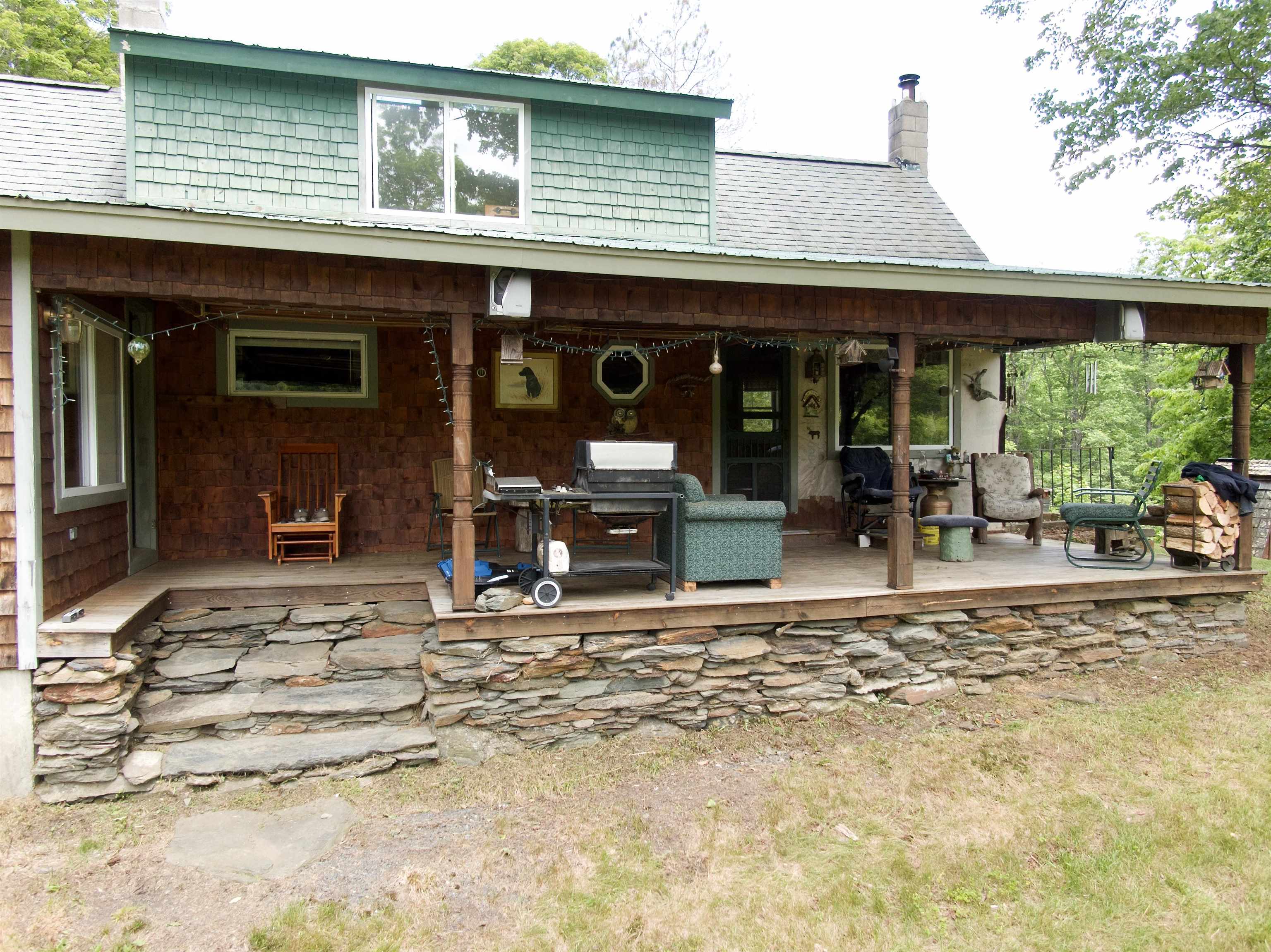 459 Bat Hennesy Road Property Photo 2