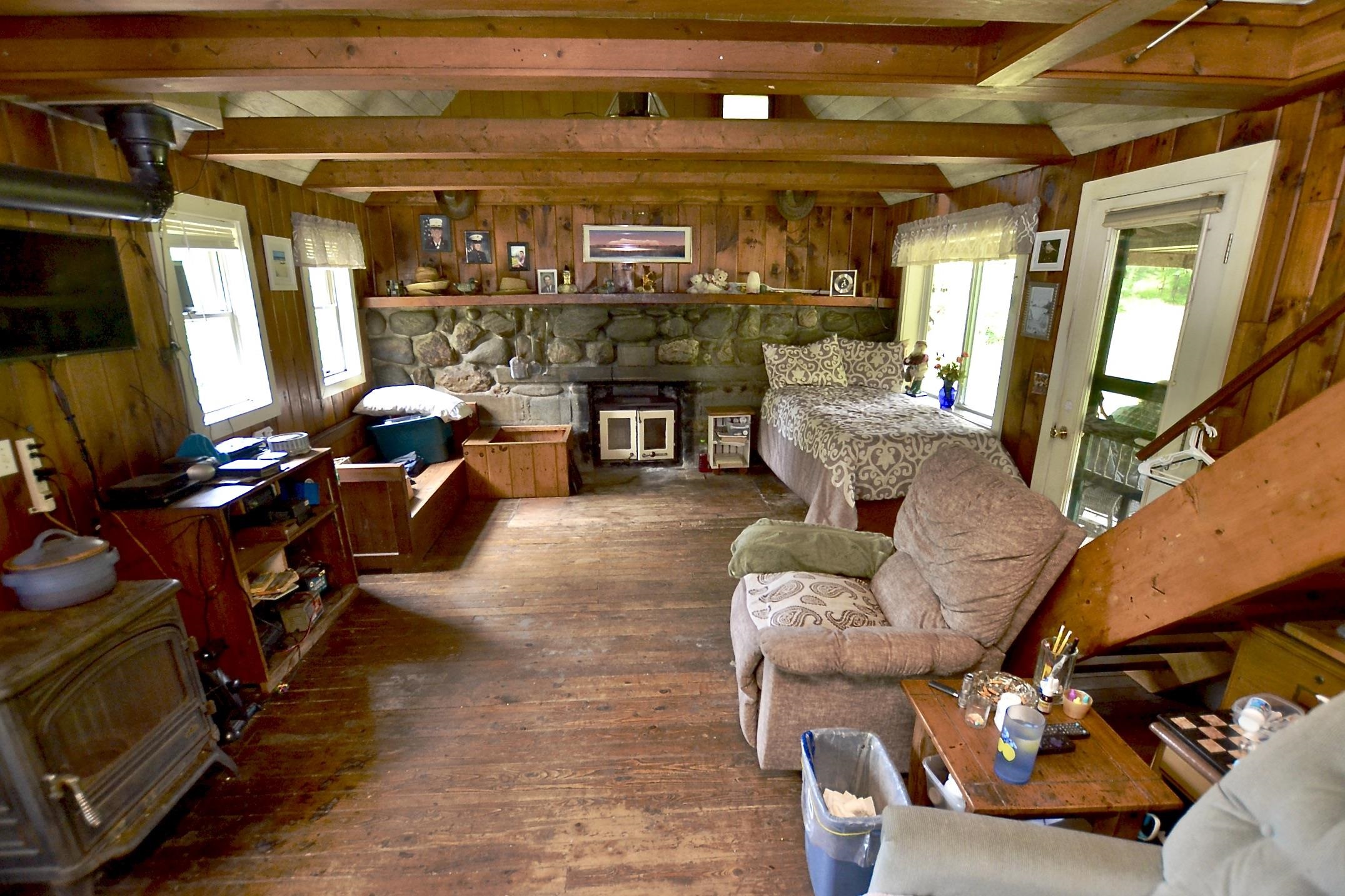 459 Bat Hennesy Road Property Photo 7