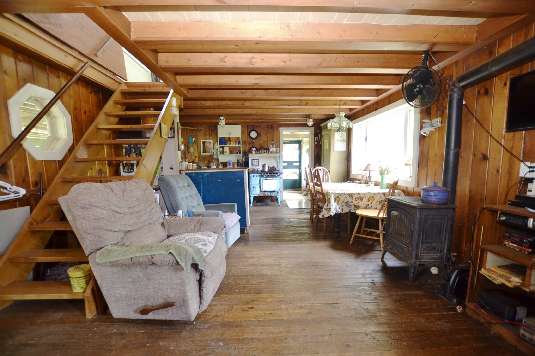 459 Bat Hennesy Road Property Photo 9