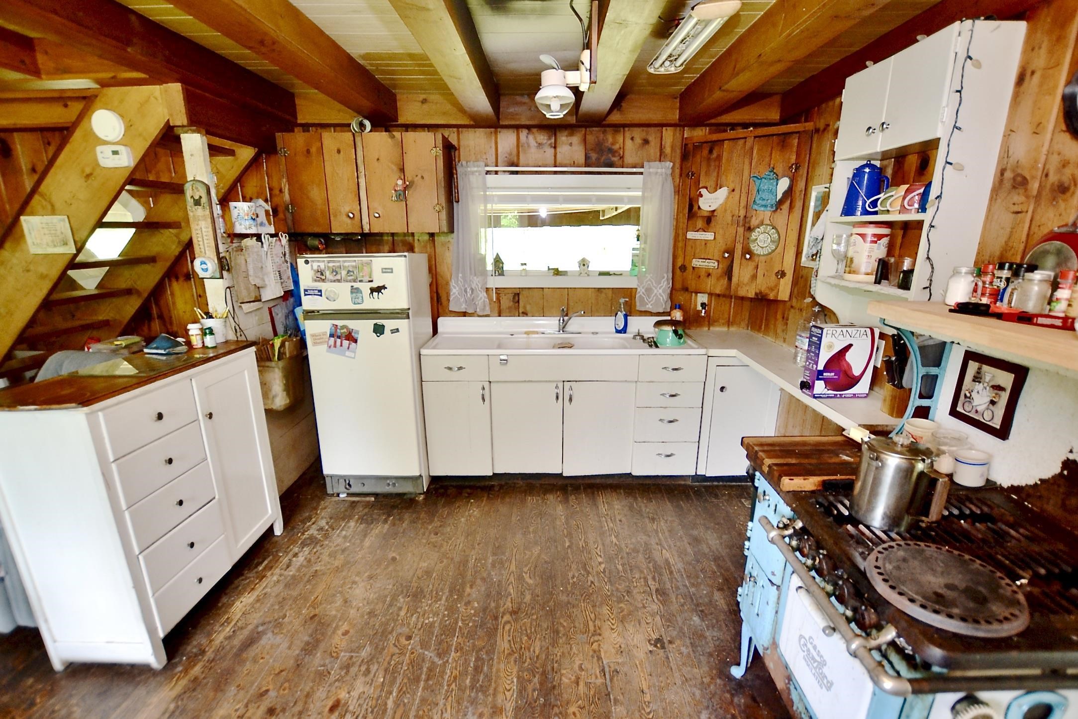 459 Bat Hennesy Road Property Photo 12