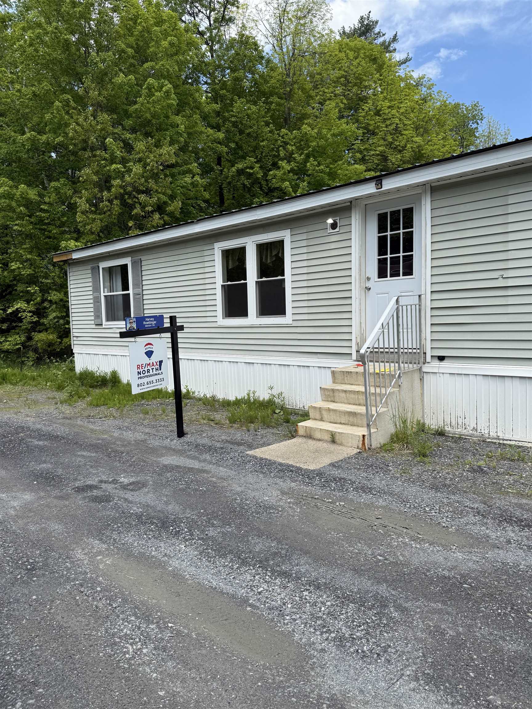 113 B Railroad Street Property Photo 1
