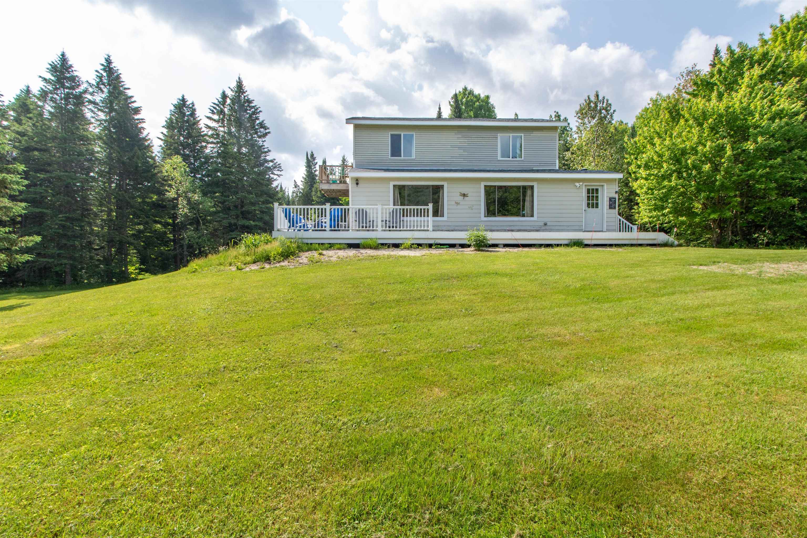 895 Head Of The Pond Road Property Photo 1