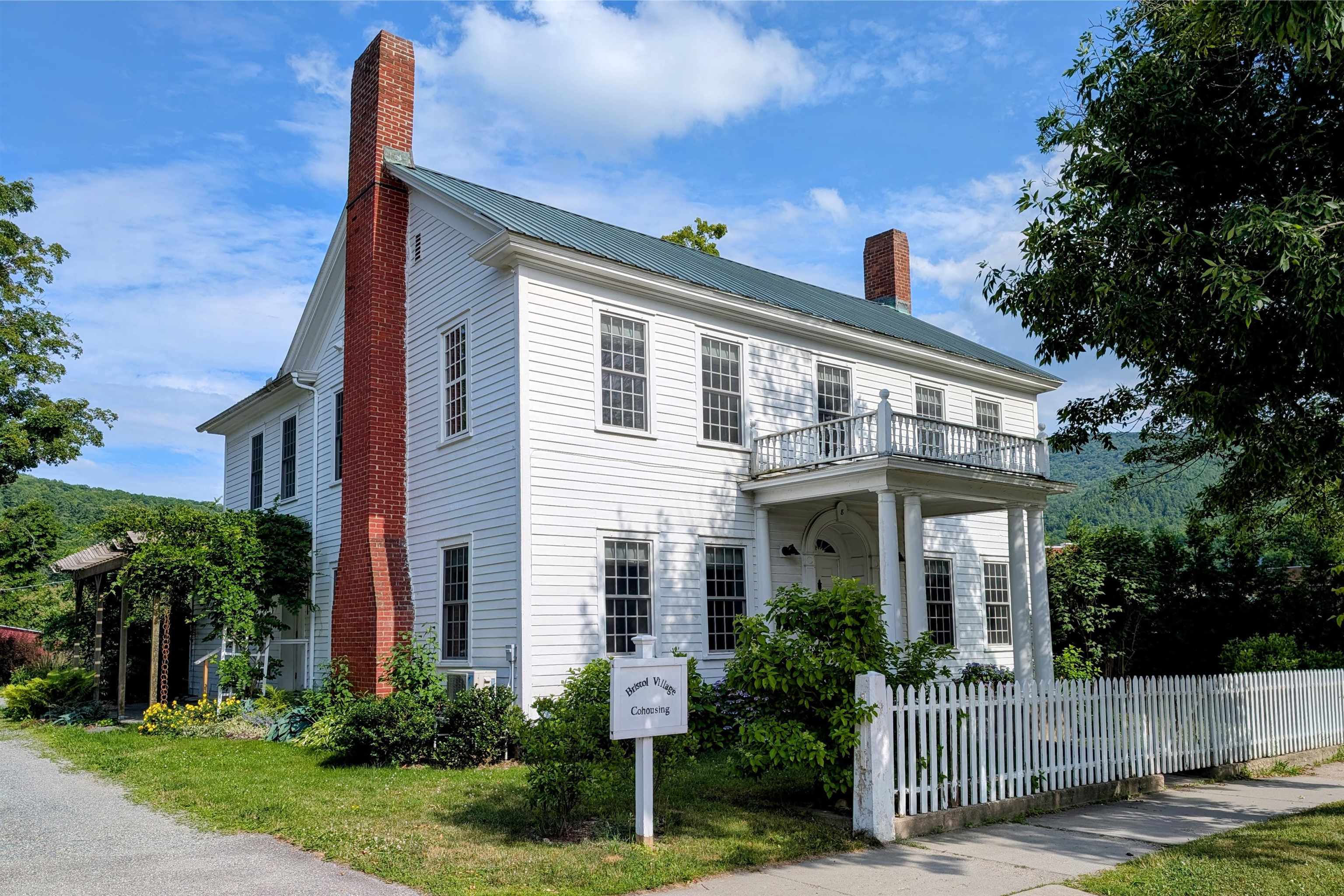 8 North Street Property Photo 1