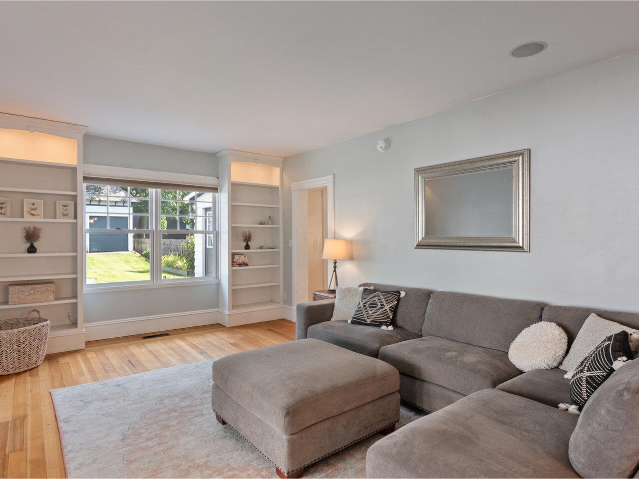 159 Loomis Street Property Photo 3