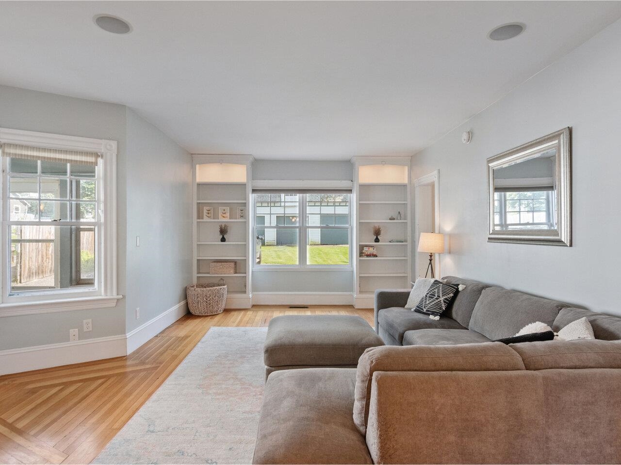 159 Loomis Street Property Photo 4