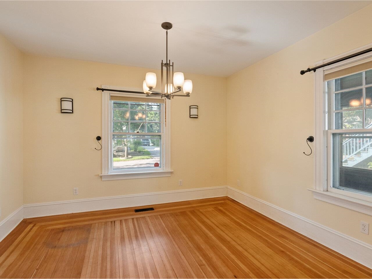 159 Loomis Street Property Photo 12