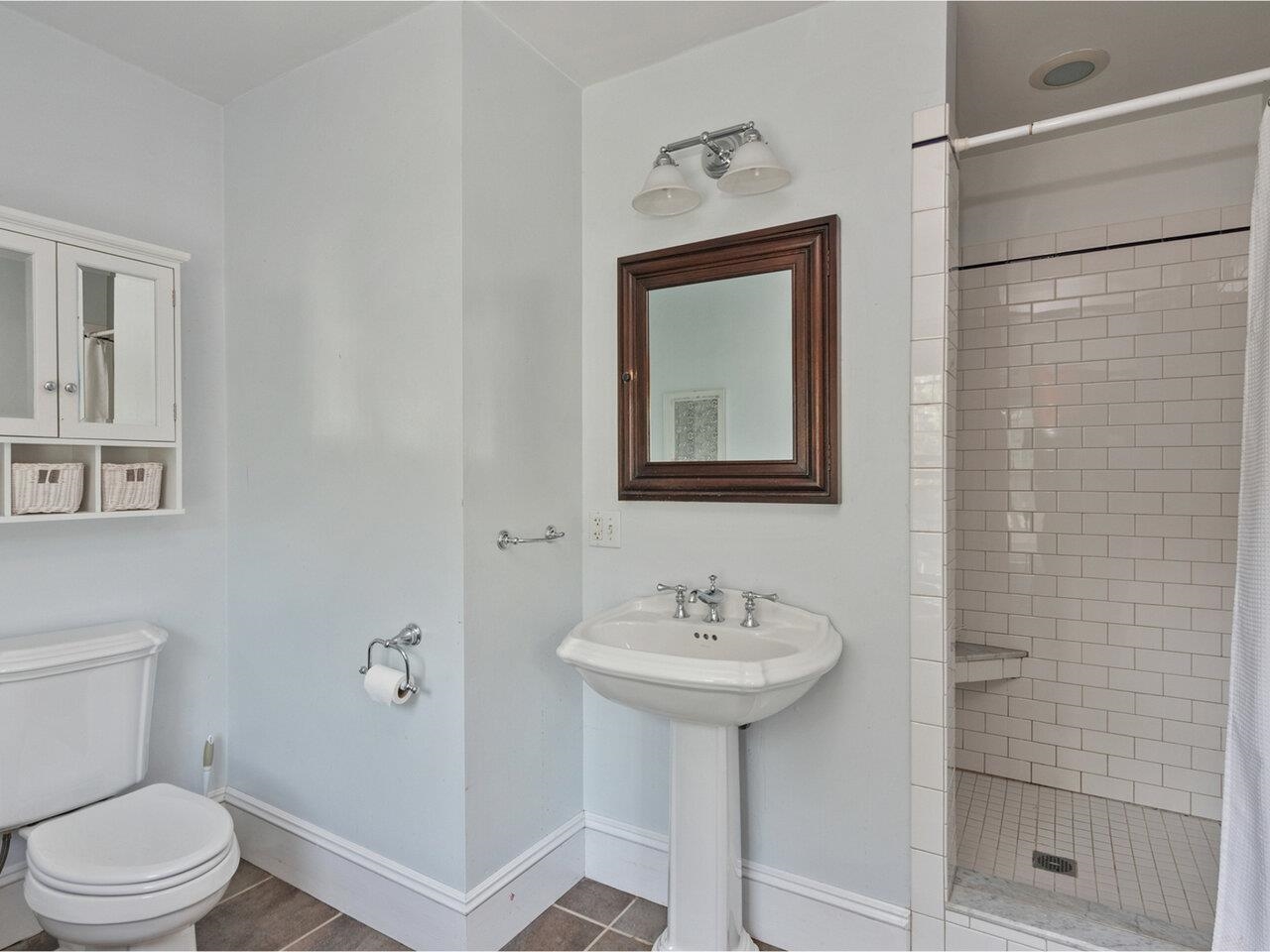 159 Loomis Street Property Photo 19