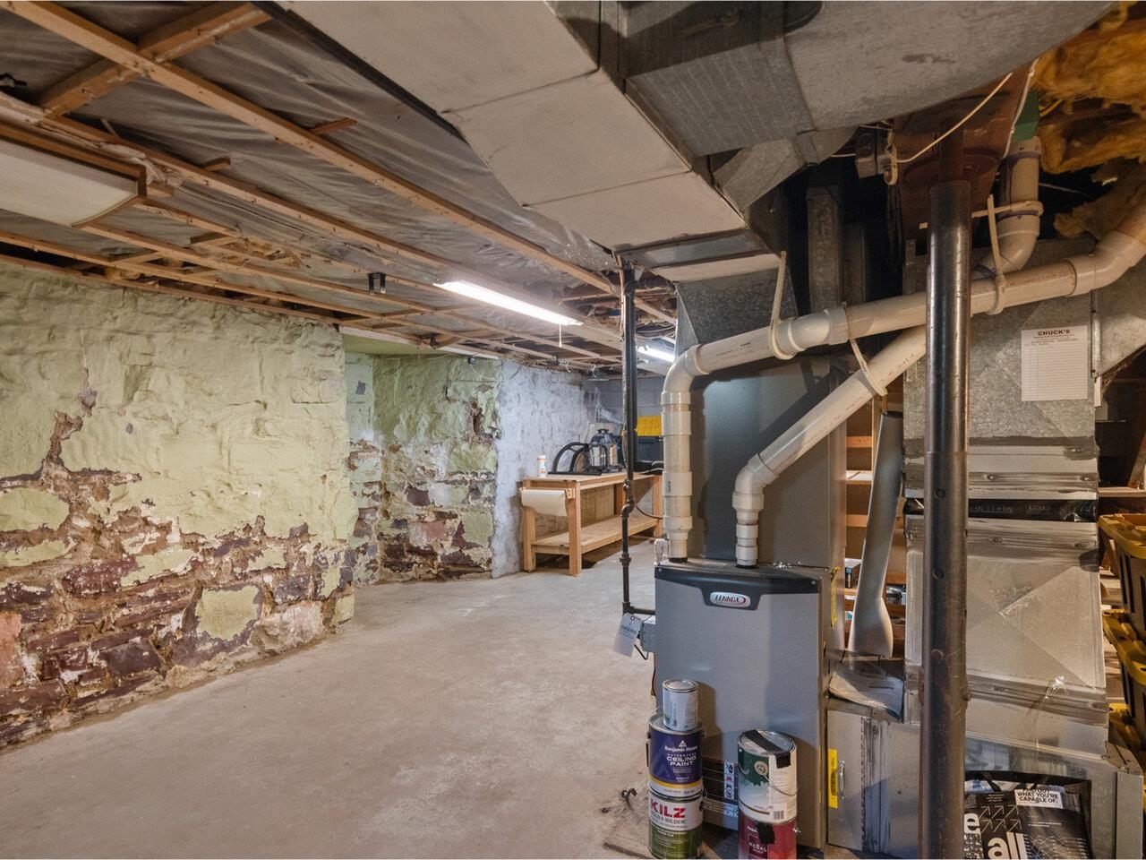 159 Loomis Street Property Photo 30