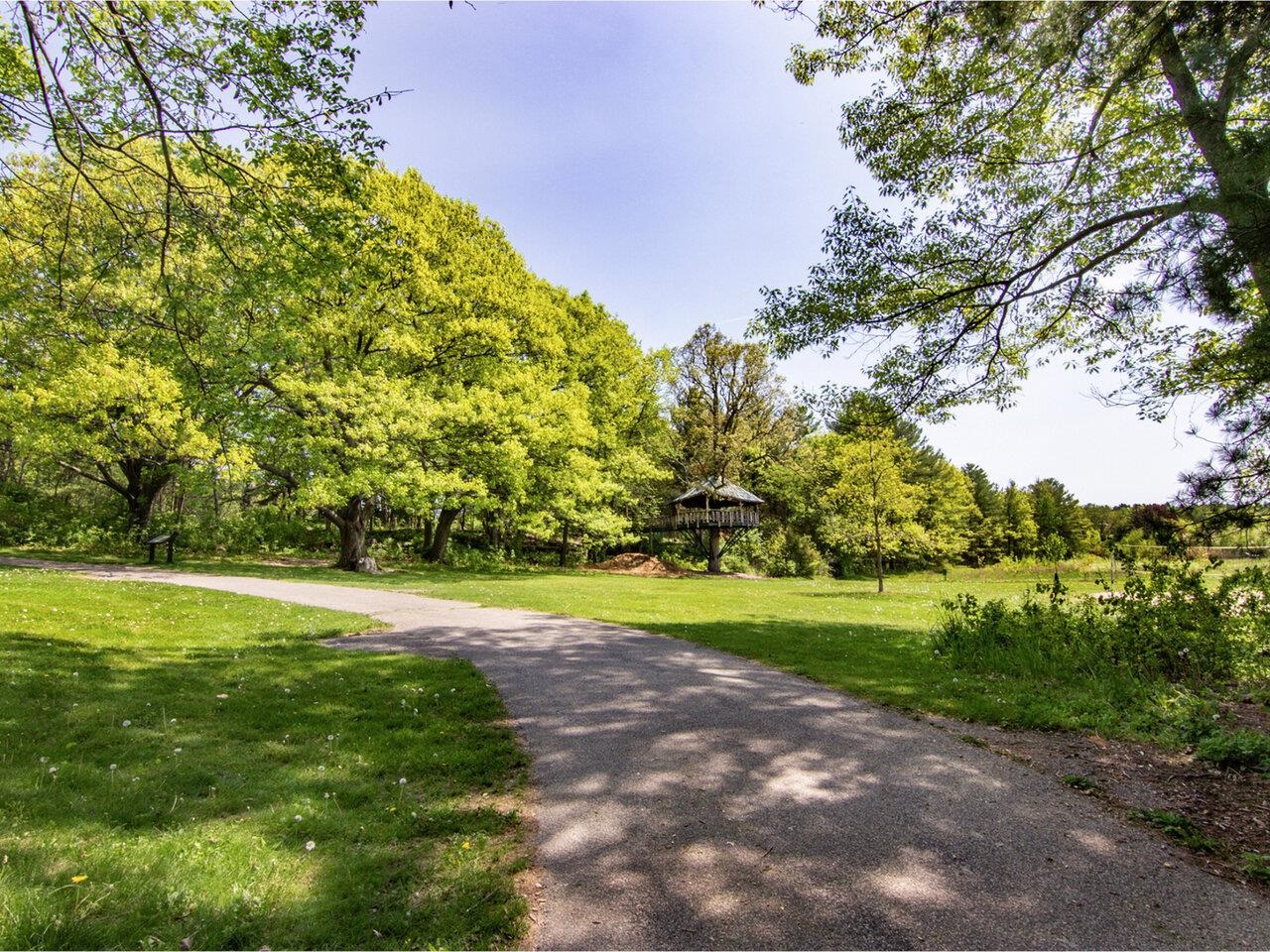 159 Loomis Street Property Photo 43