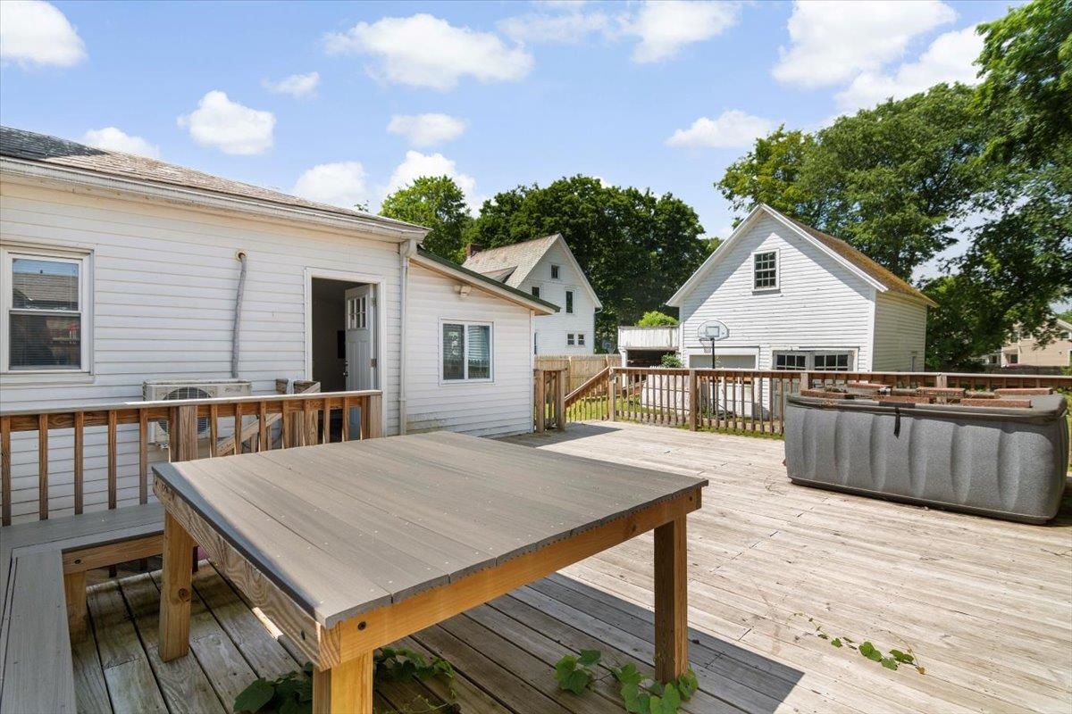 226 North Street Property Photo 23