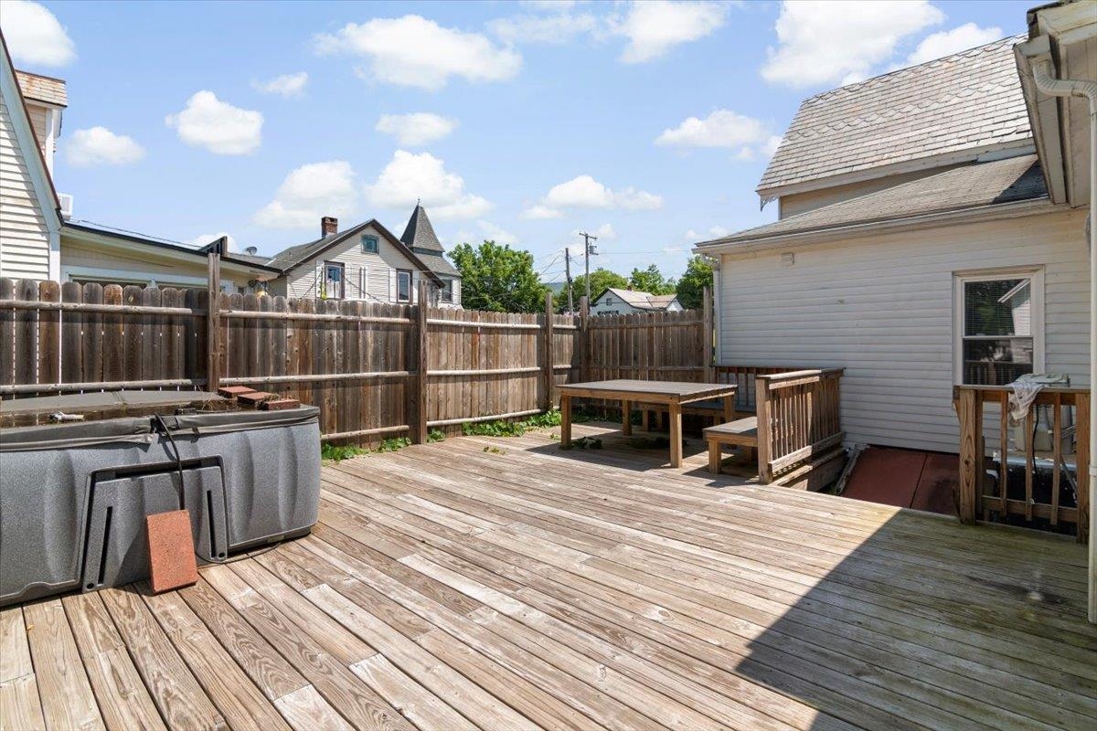 226 North Street Property Photo 24