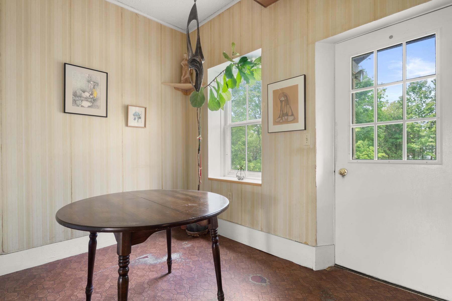 632 Morristown Corners Road Property Photo 5