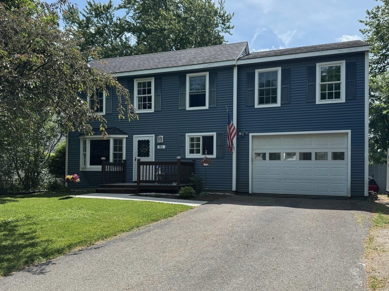 82 Oakwood Drive Property Photo 1