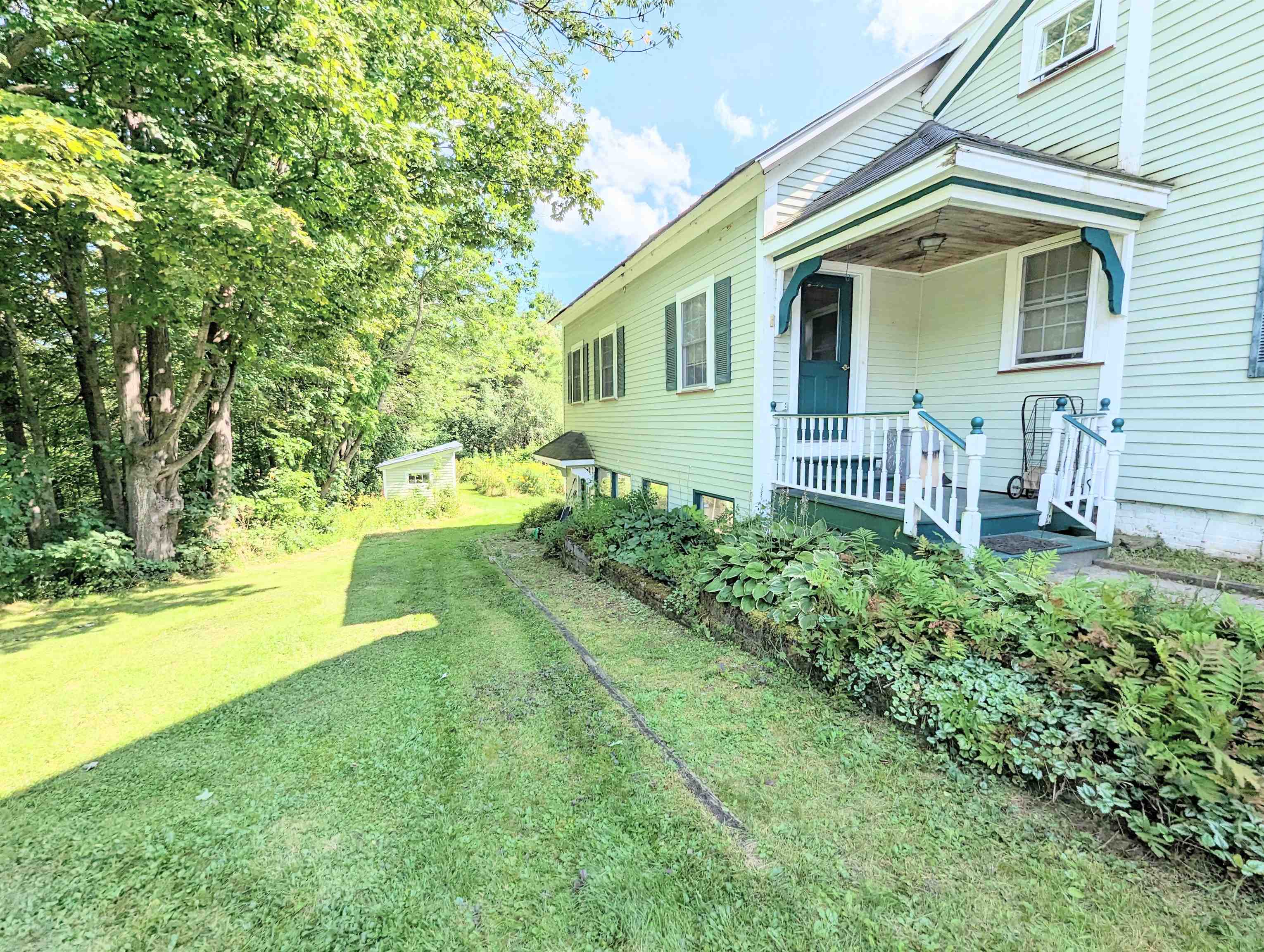 1573 Us Route 5 South Property Photo 2