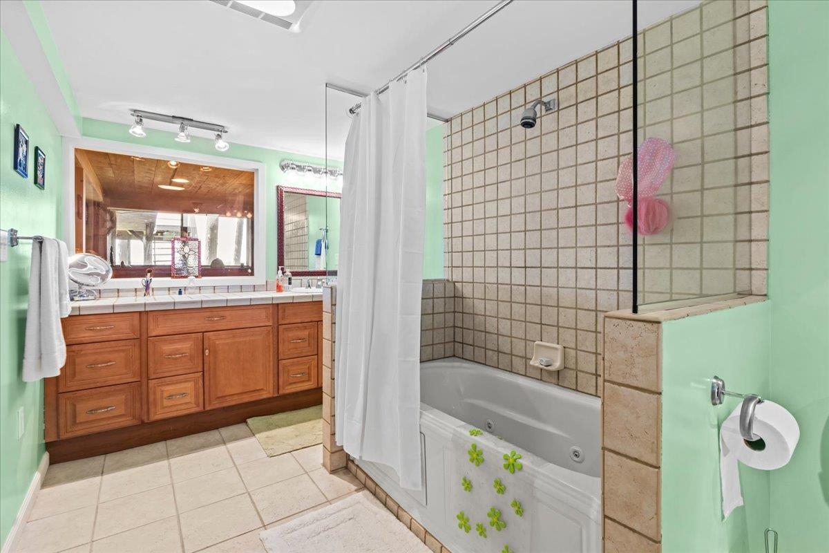 144 Lakewood Drive Property Photo 31
