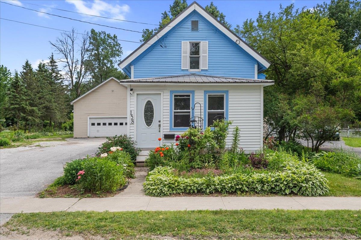 158 Pearl Street Property Photo 1