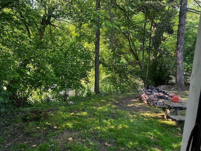 498 Clyde Street Property Photo 9