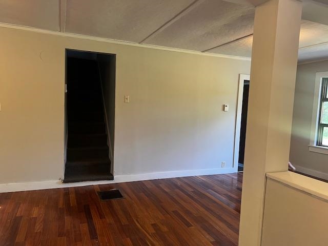 498 Clyde Street Property Photo 15