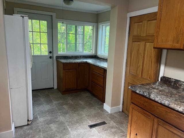 498 Clyde Street Property Photo 20