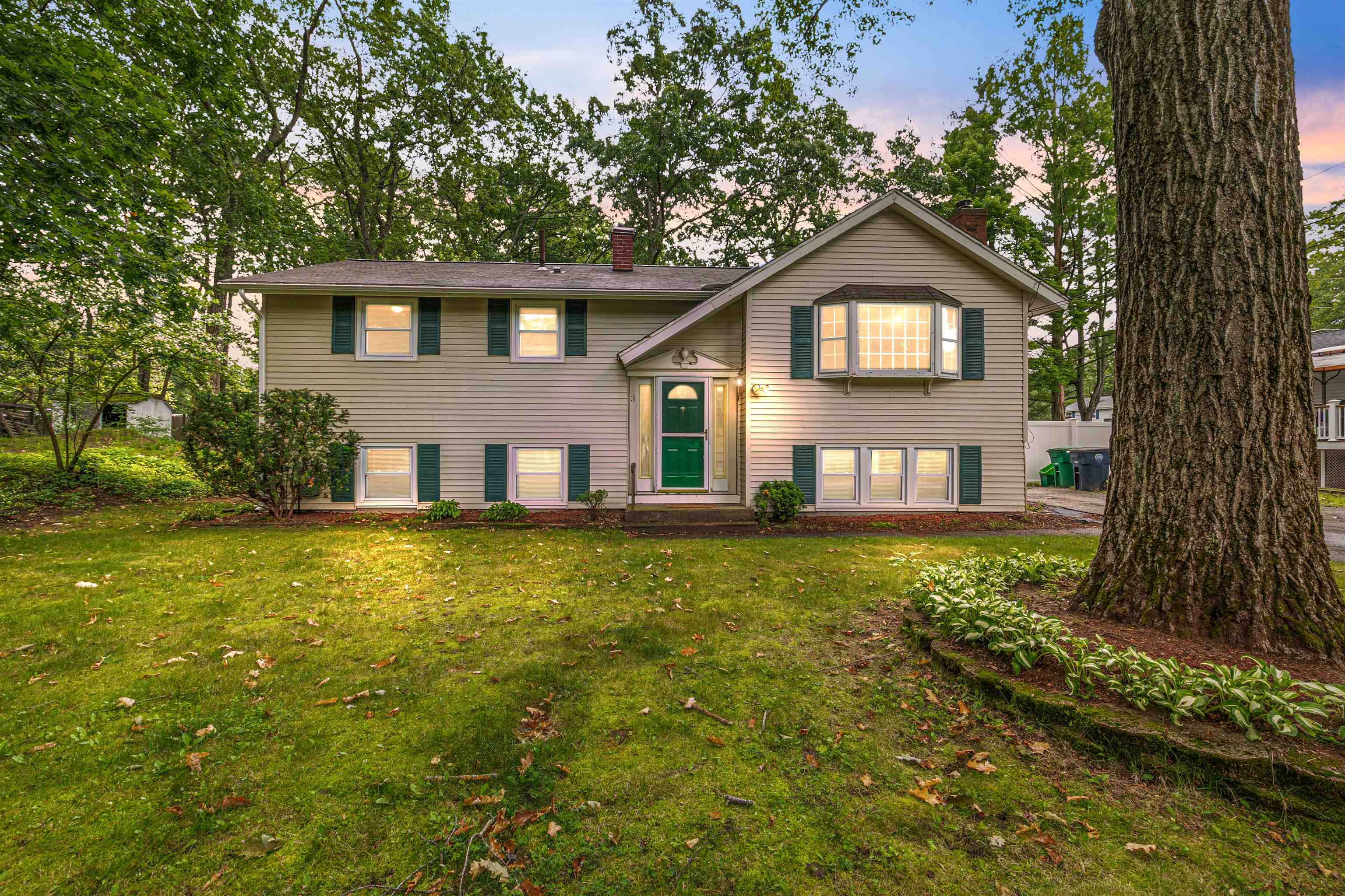 3 Custom Street Property Photo 1