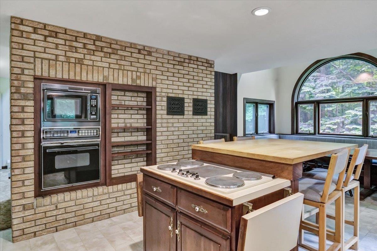 844 Beaver Creek Road Property Photo 4