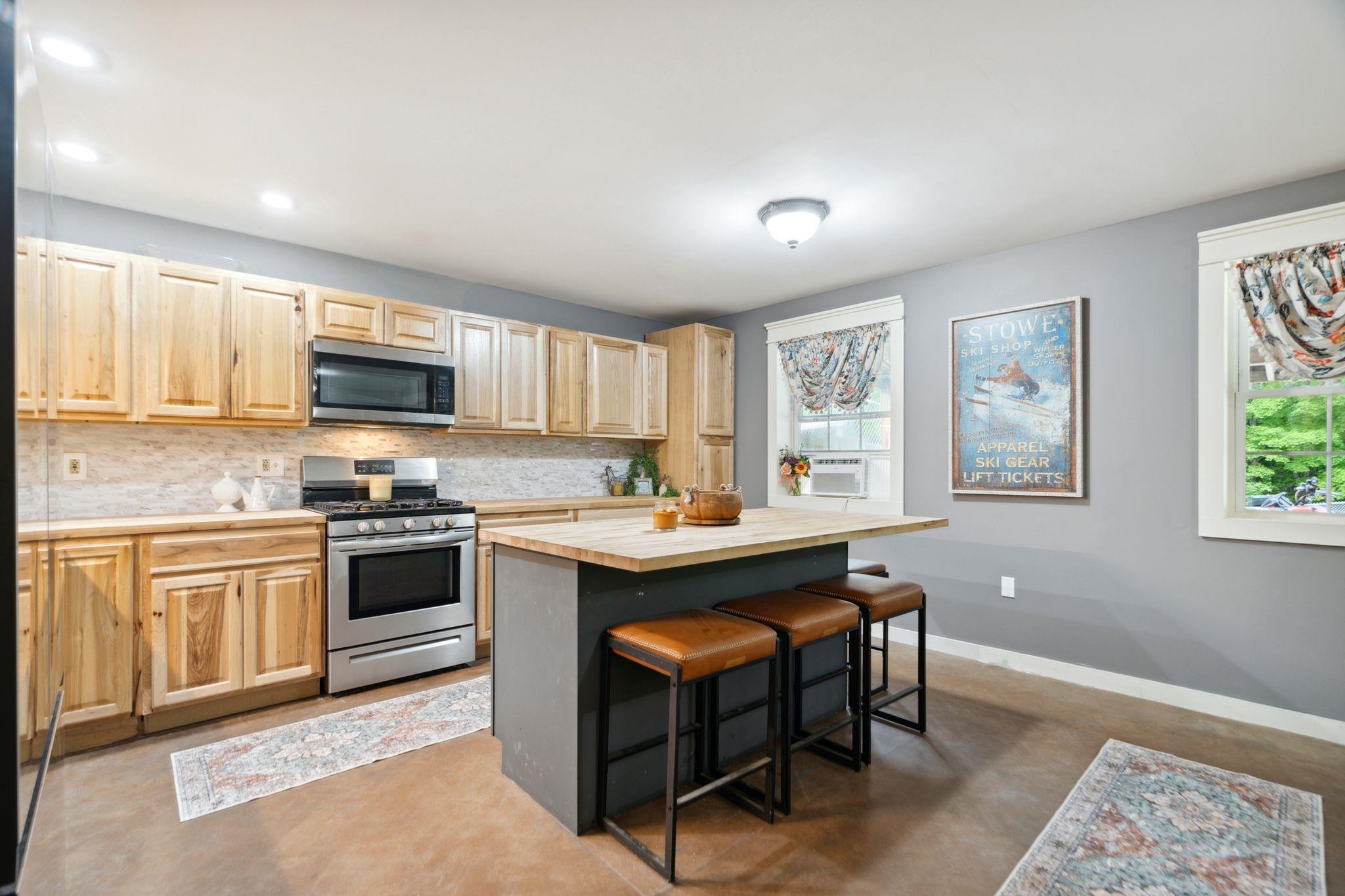 153 May Street Property Photo 16
