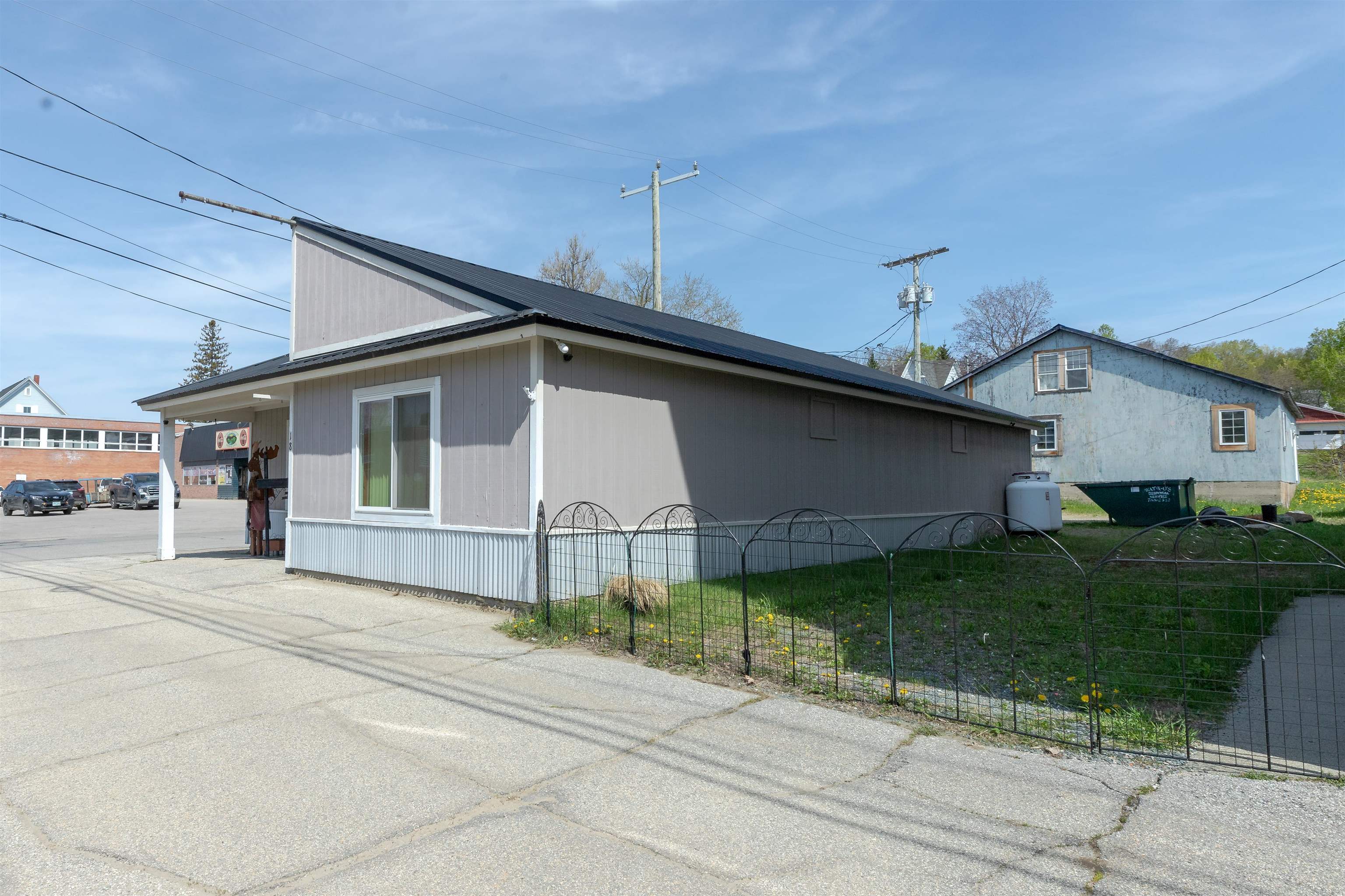 18 State Street Property Photo 1