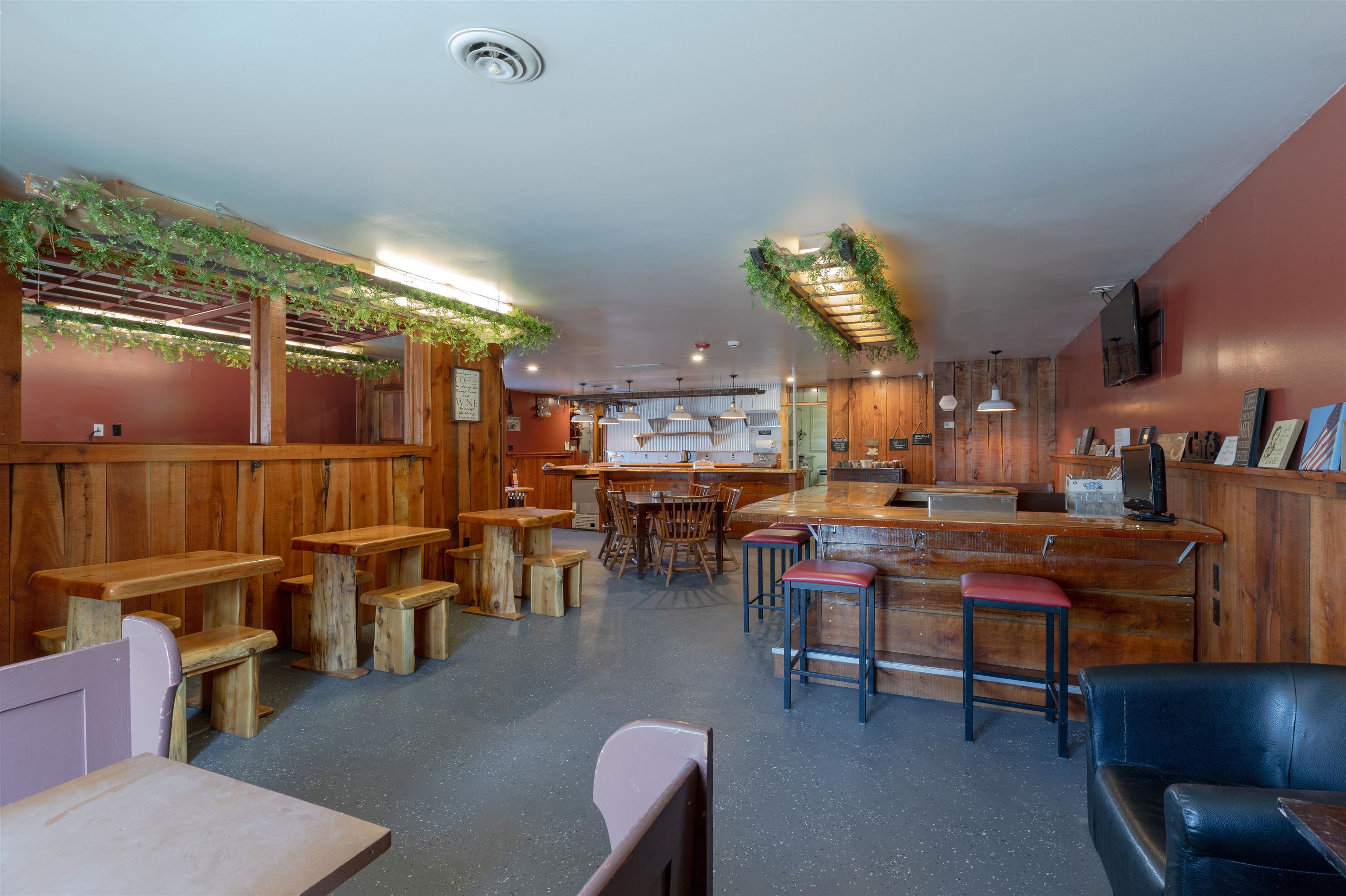 18 State Street Property Photo 6