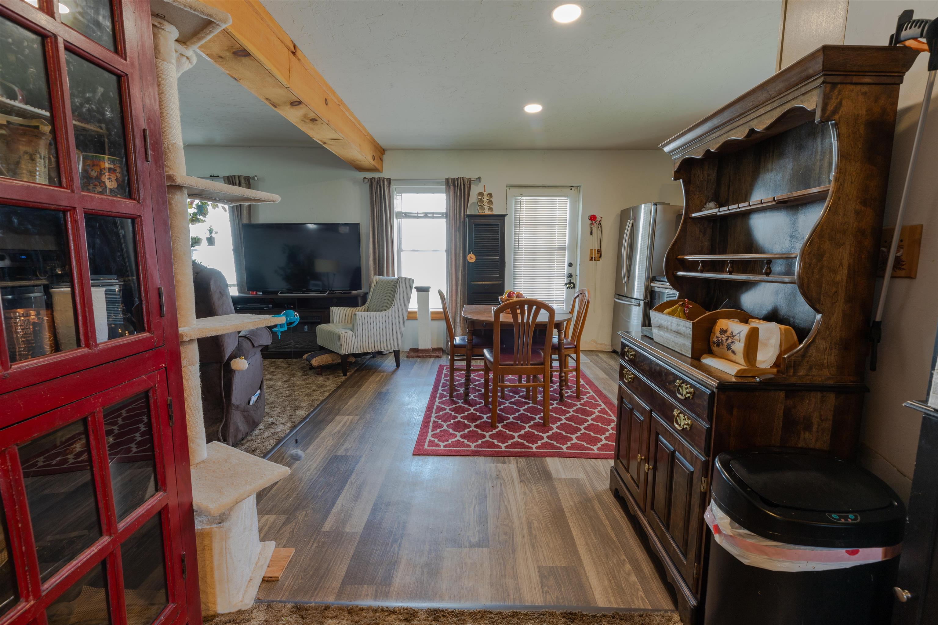 18 State Street Property Photo 36
