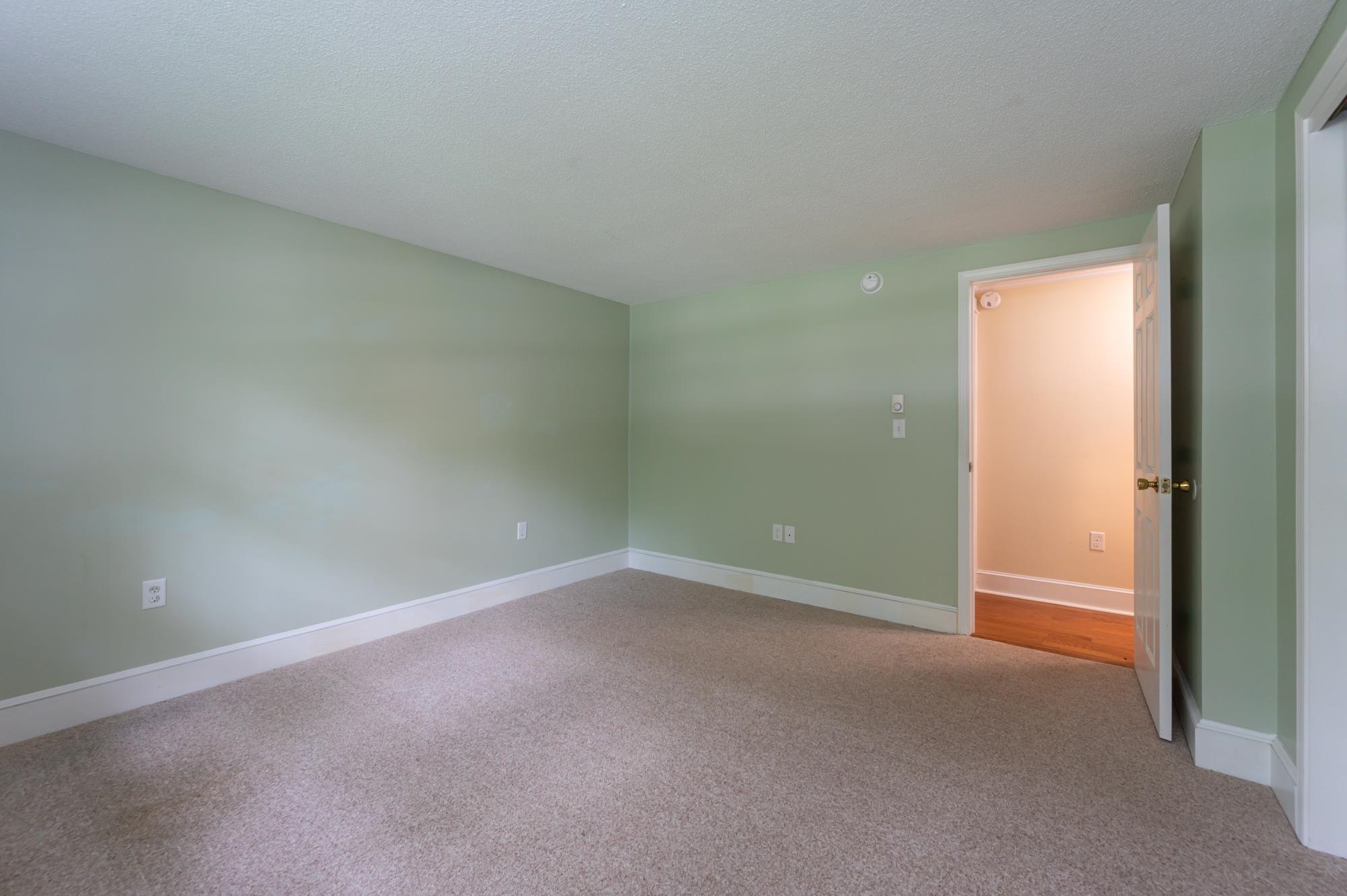 126 Flintlock Village Property Photo 32