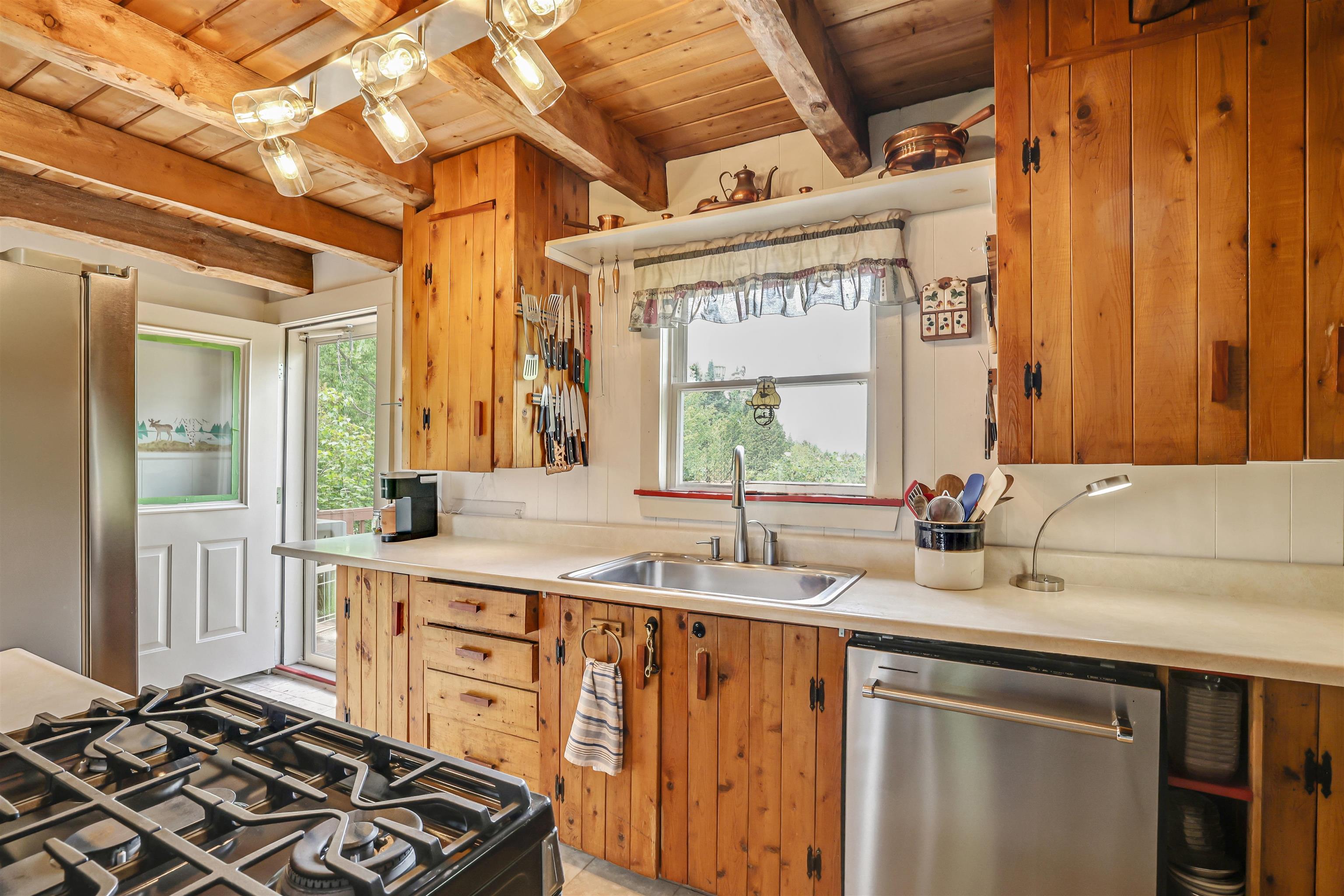 1435 Dexter Mountain Road Property Photo 12