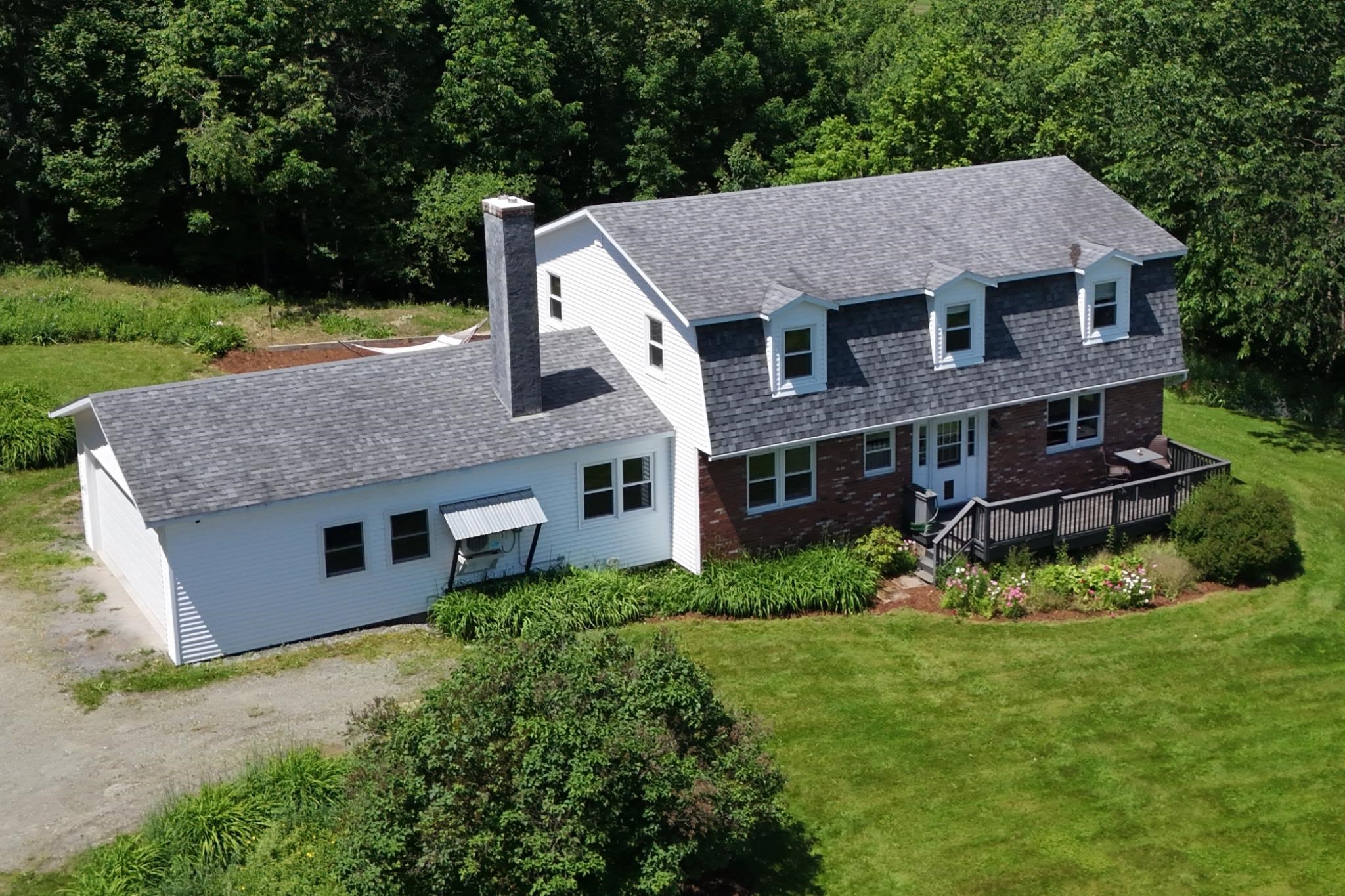 154 West Street Property Photo 1