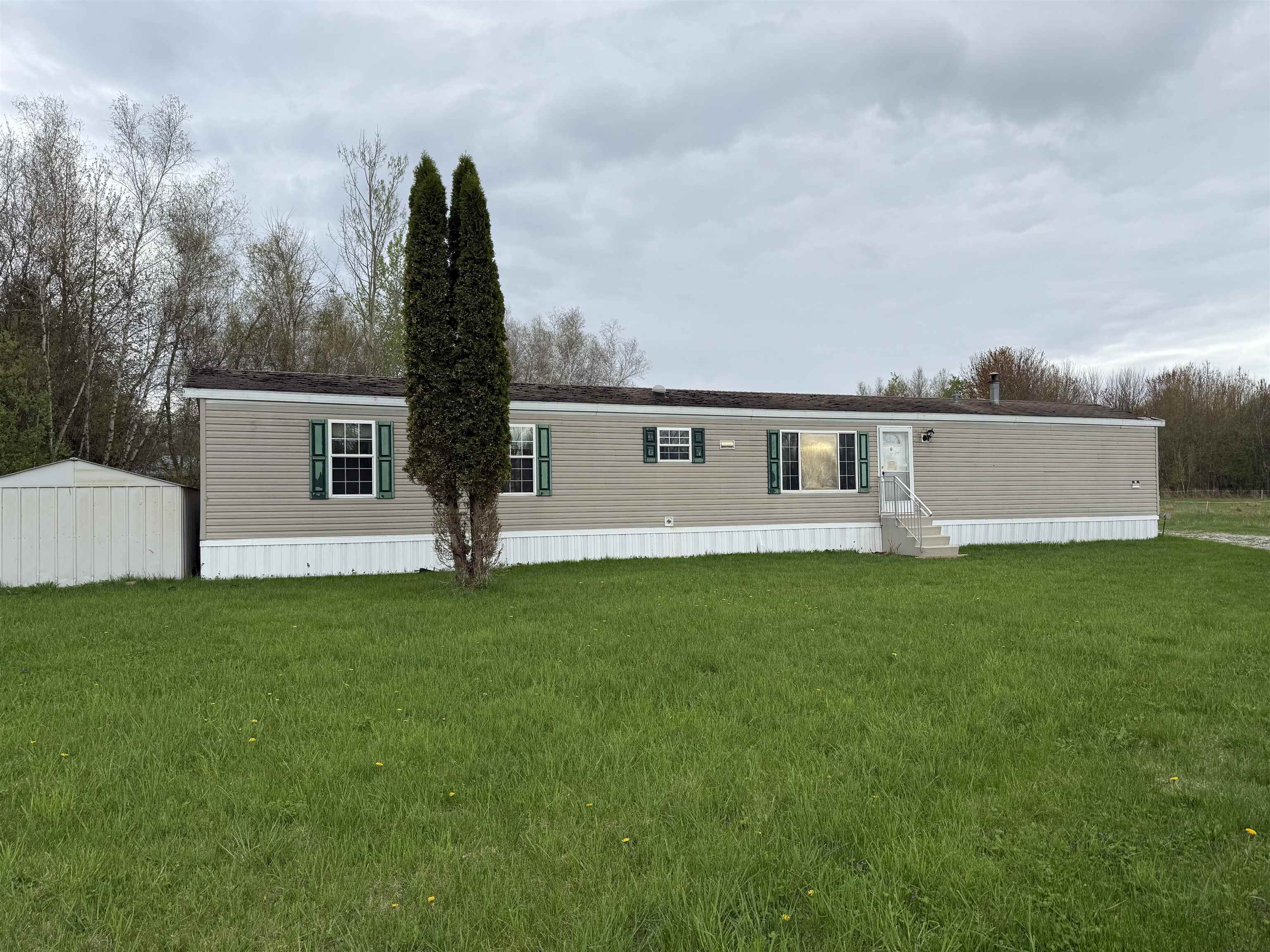 757 Truck Route Property Photo 1