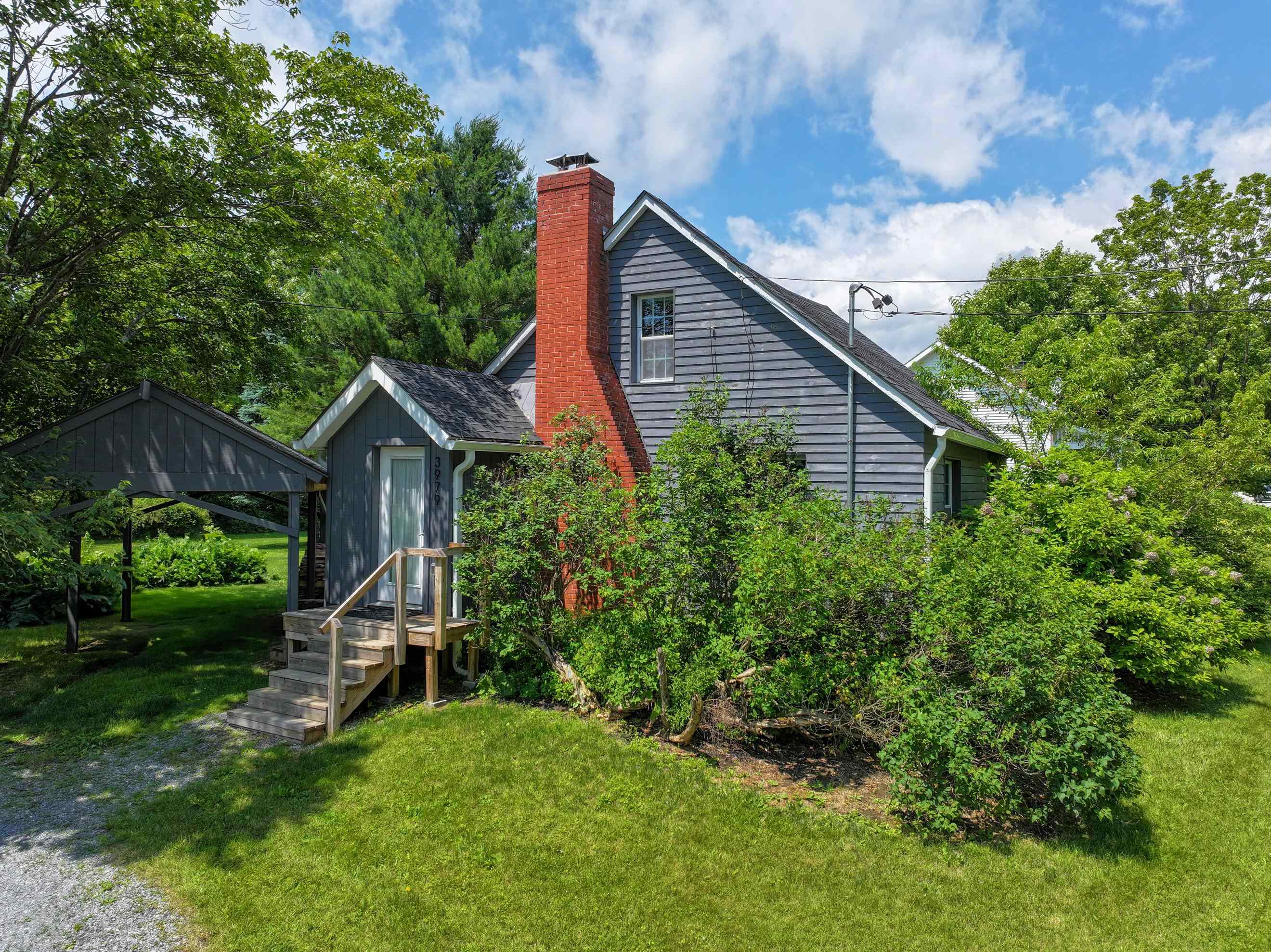 3979 River Road Property Photo 1