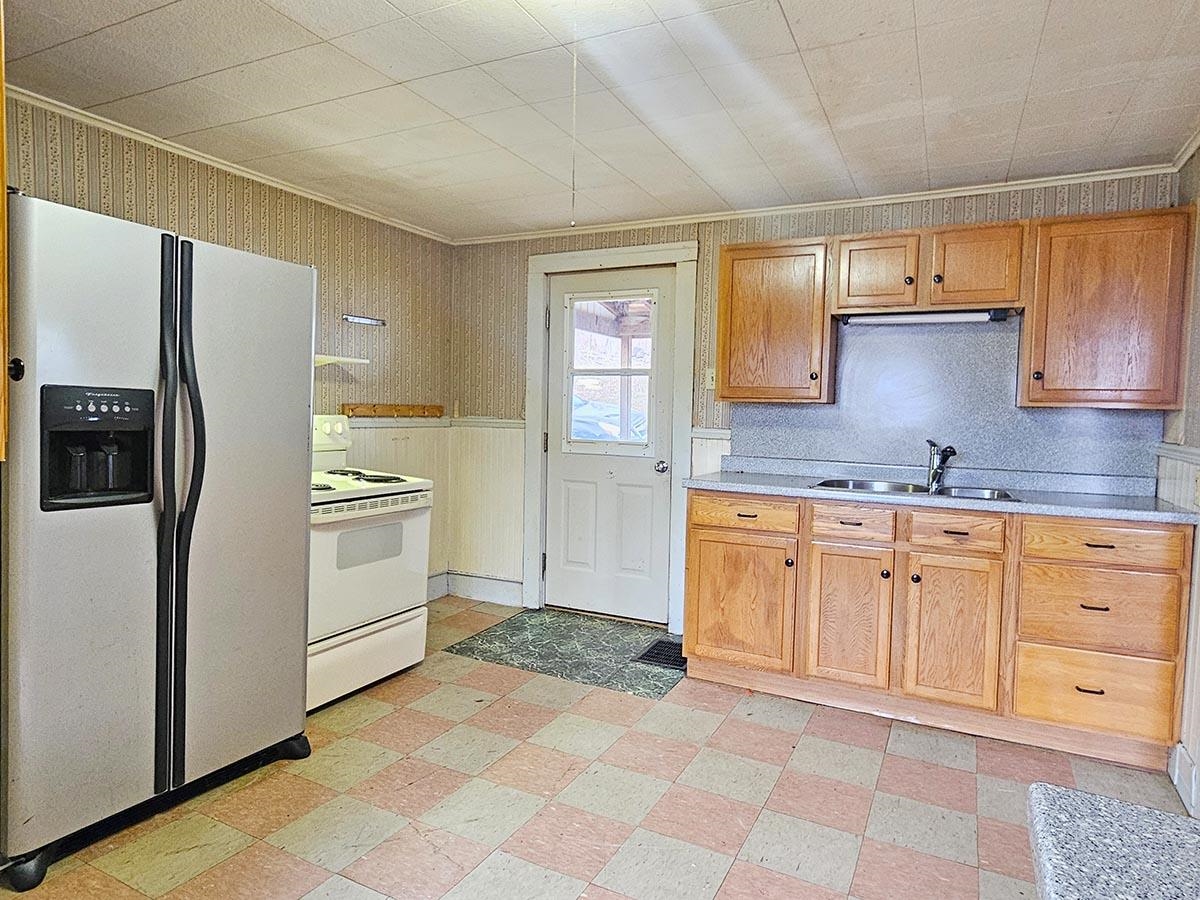 60 Powell Street Property Photo 4