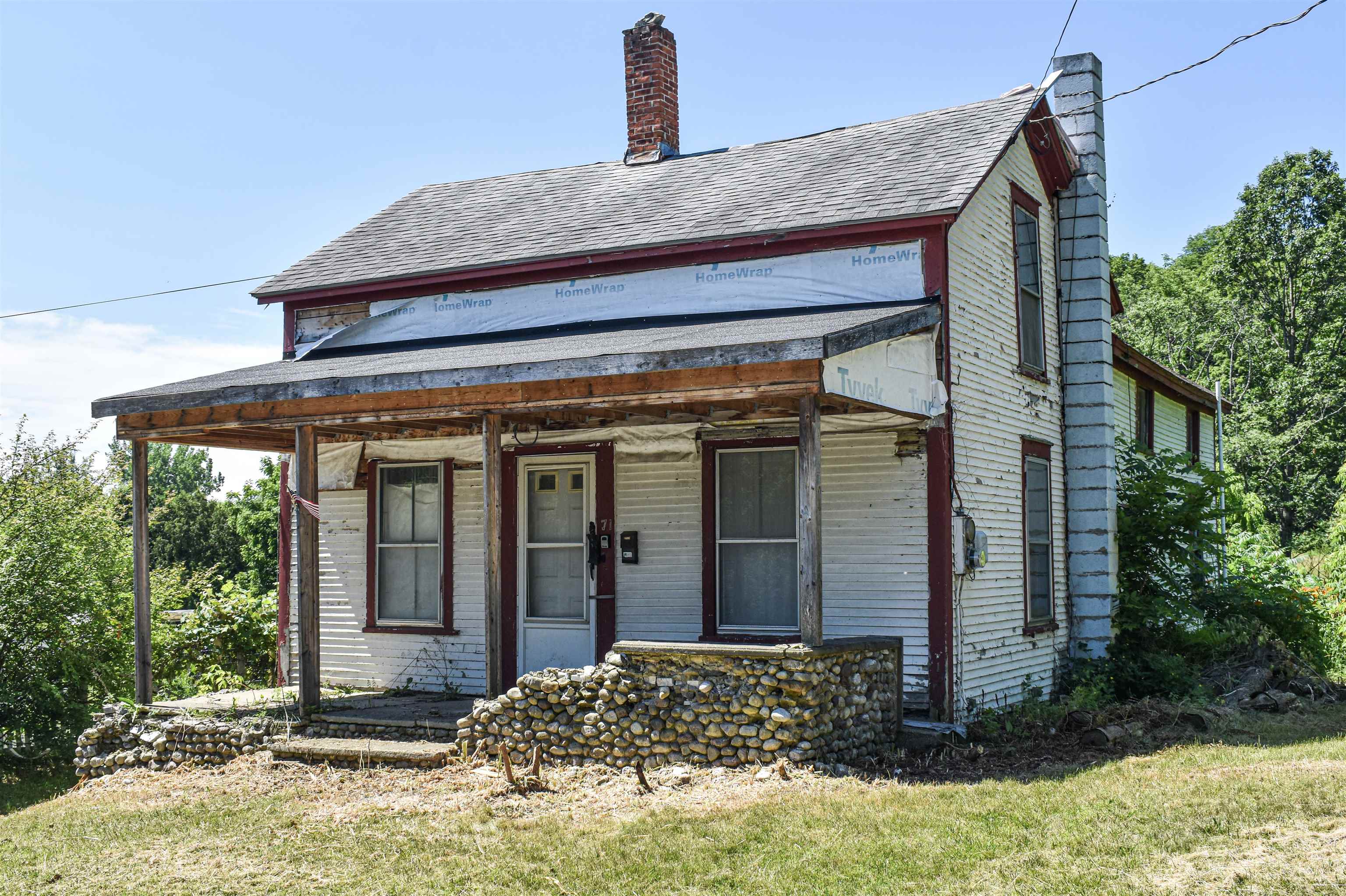 71 Maple Street Property Photo 2