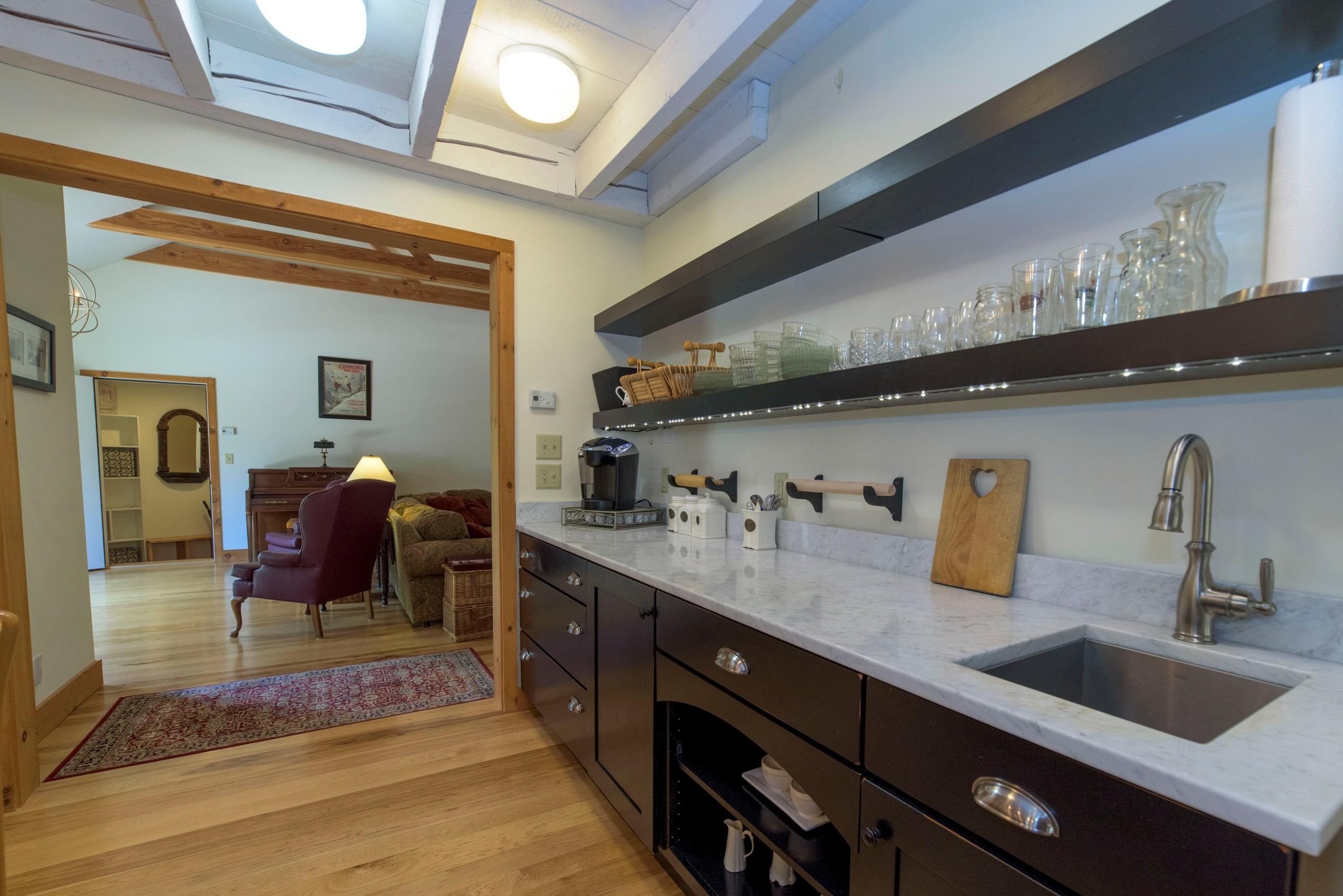 100 Mowing Way Property Photo 5